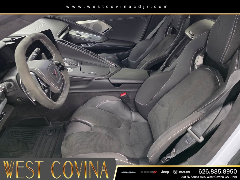 Used 2024 White Chevrolet Stingray image 23