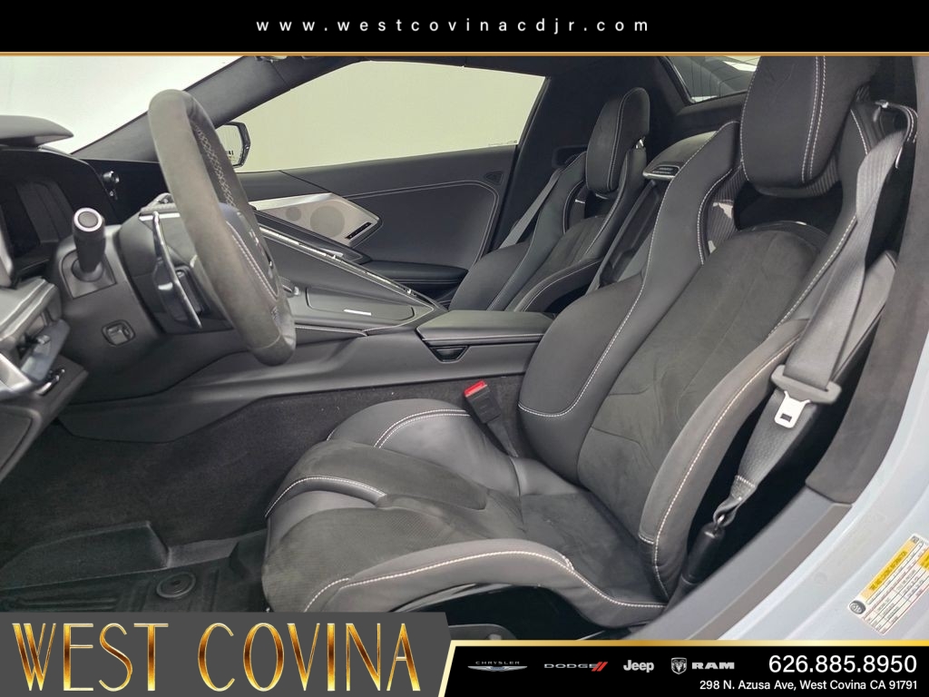 Used 2024 White Chevrolet Stingray image 24