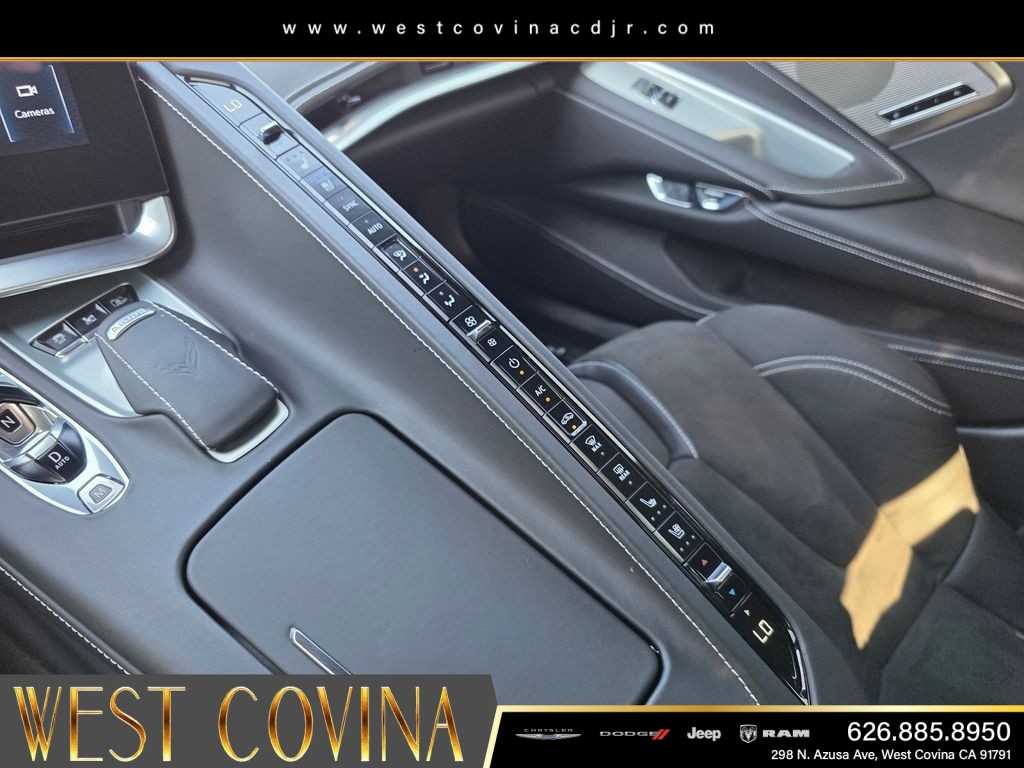 Used 2024 White Chevrolet Stingray image 30