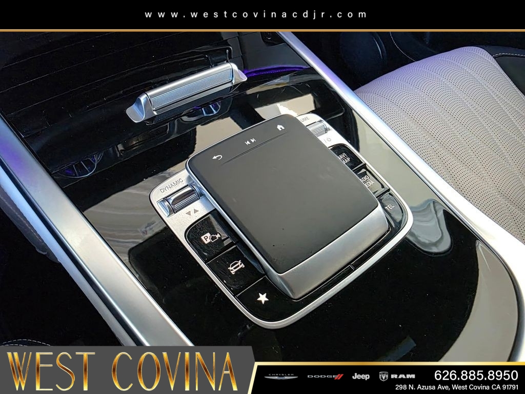 Used 2026  Mercedes-Benz G 550 image 32