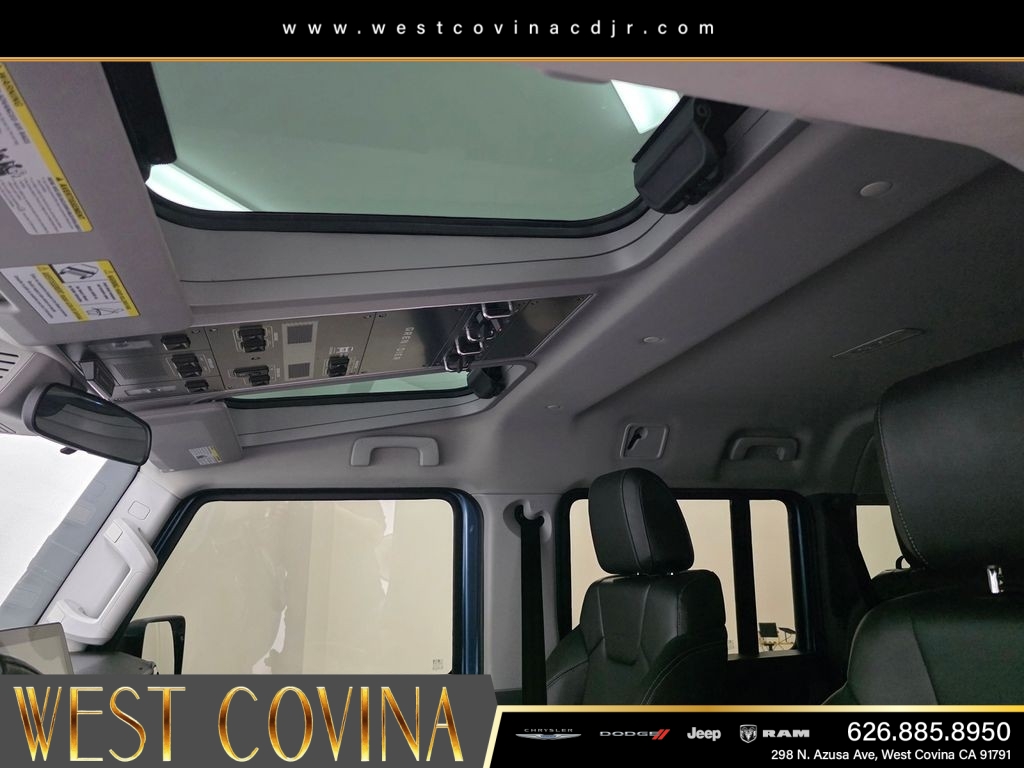 Used 2024  INEOS Fieldmaster Edition image 20