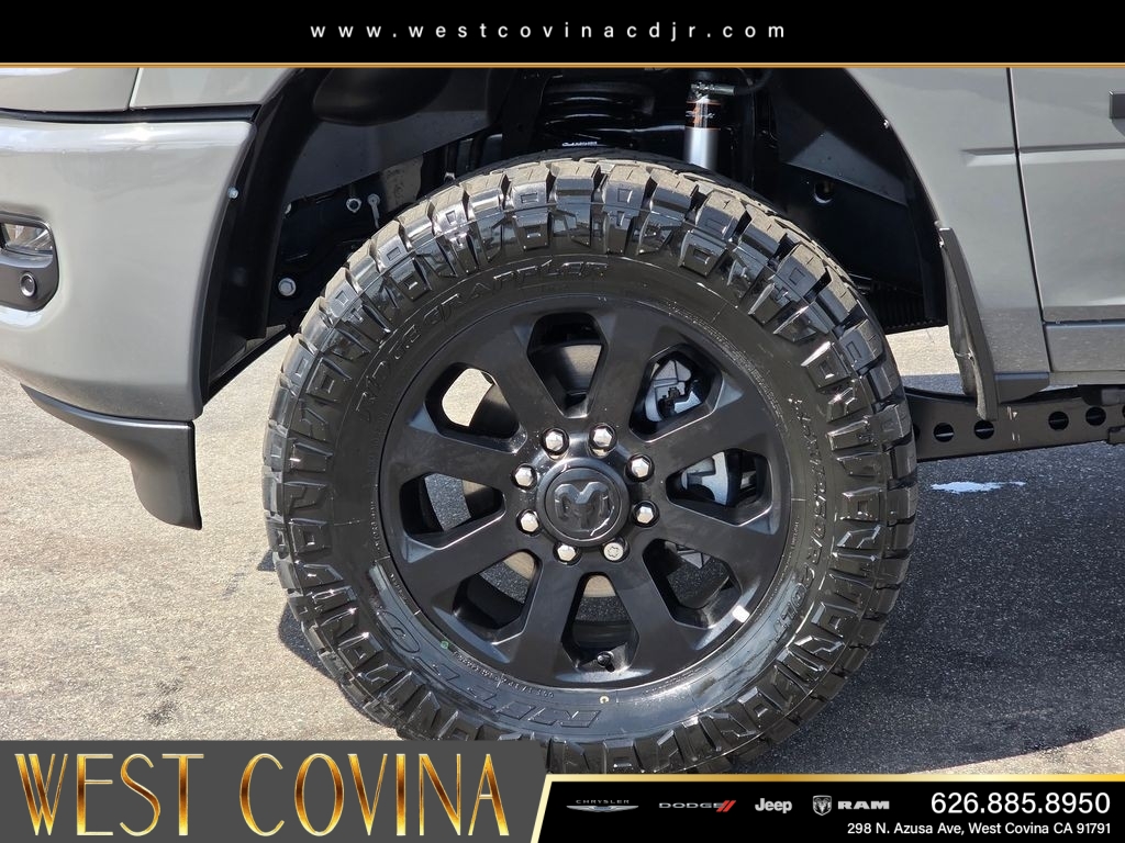 New 2026 Ceramic Gray Clear-Coat Exterior Paint RAM Laramie image 9