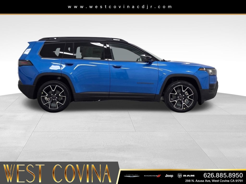 New 2026 Hydro Blue Pearl-Coat Exterior Paint Jeep Overland image 4