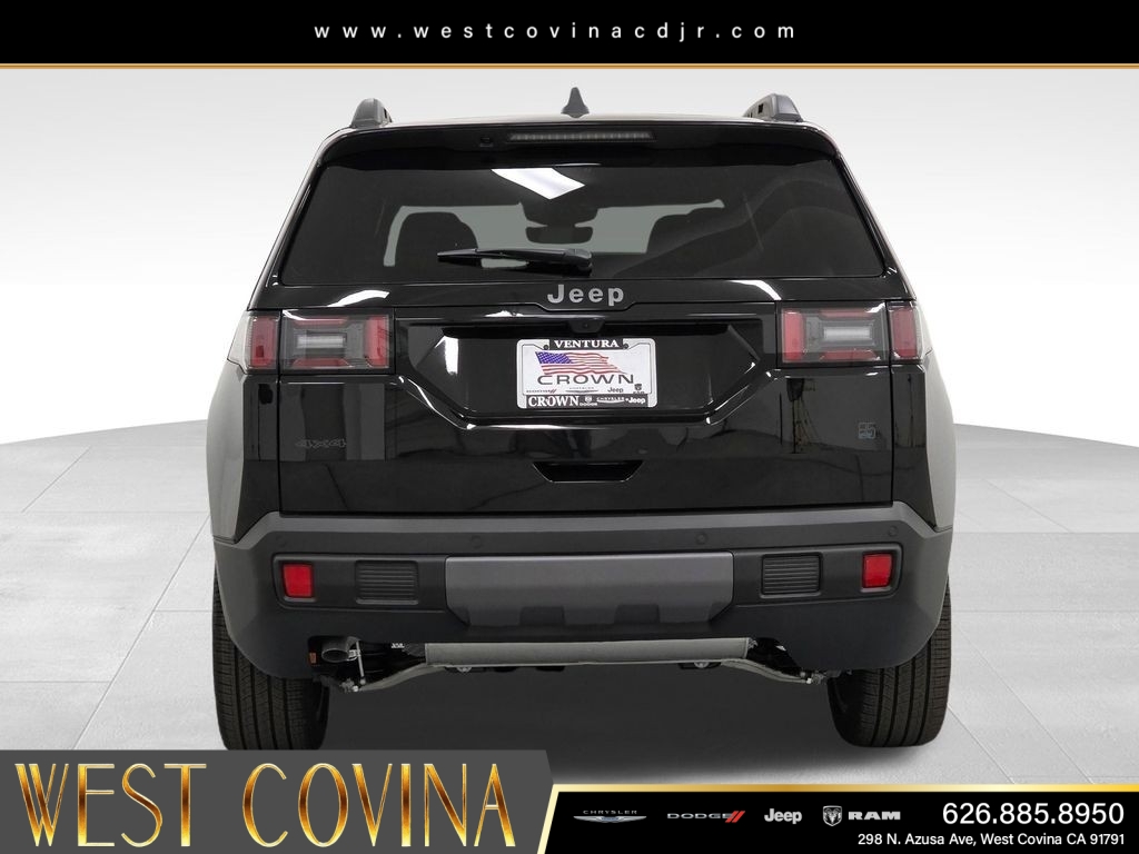 New 2026 Diamond Black Crystal Pearlcoat Jeep  image 6
