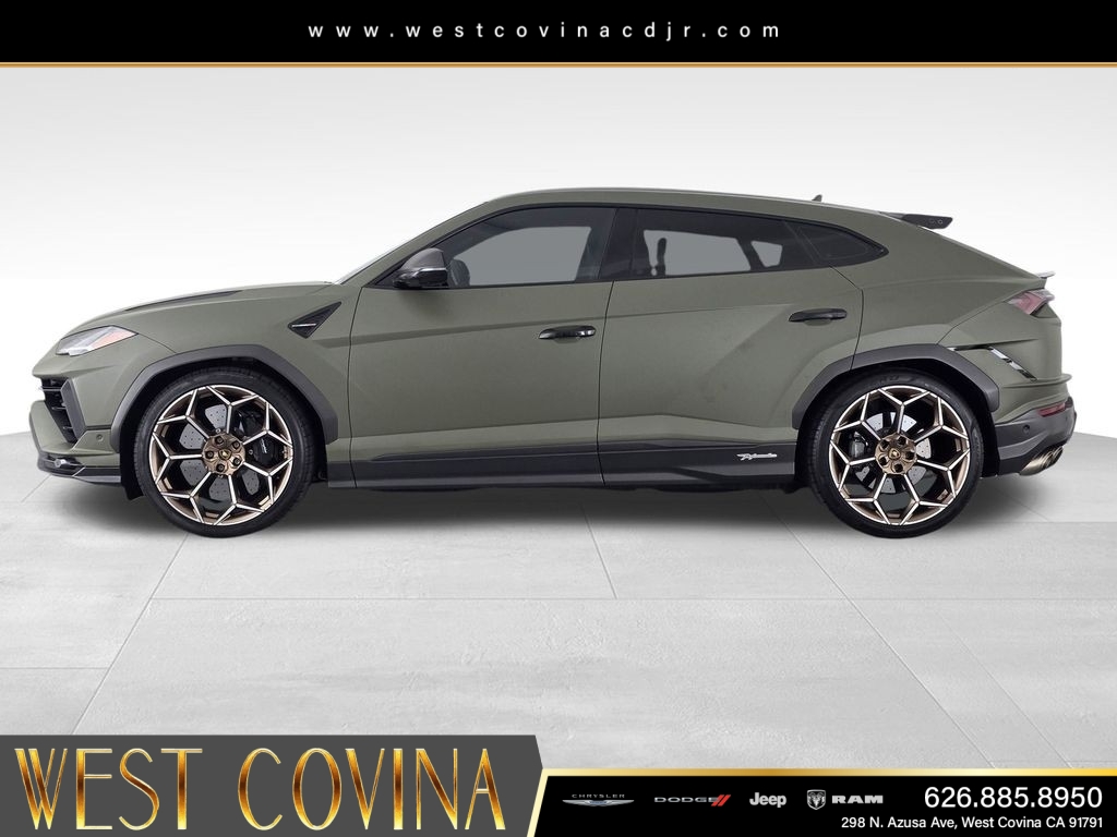 Used 2024  Lamborghini Performante image 4