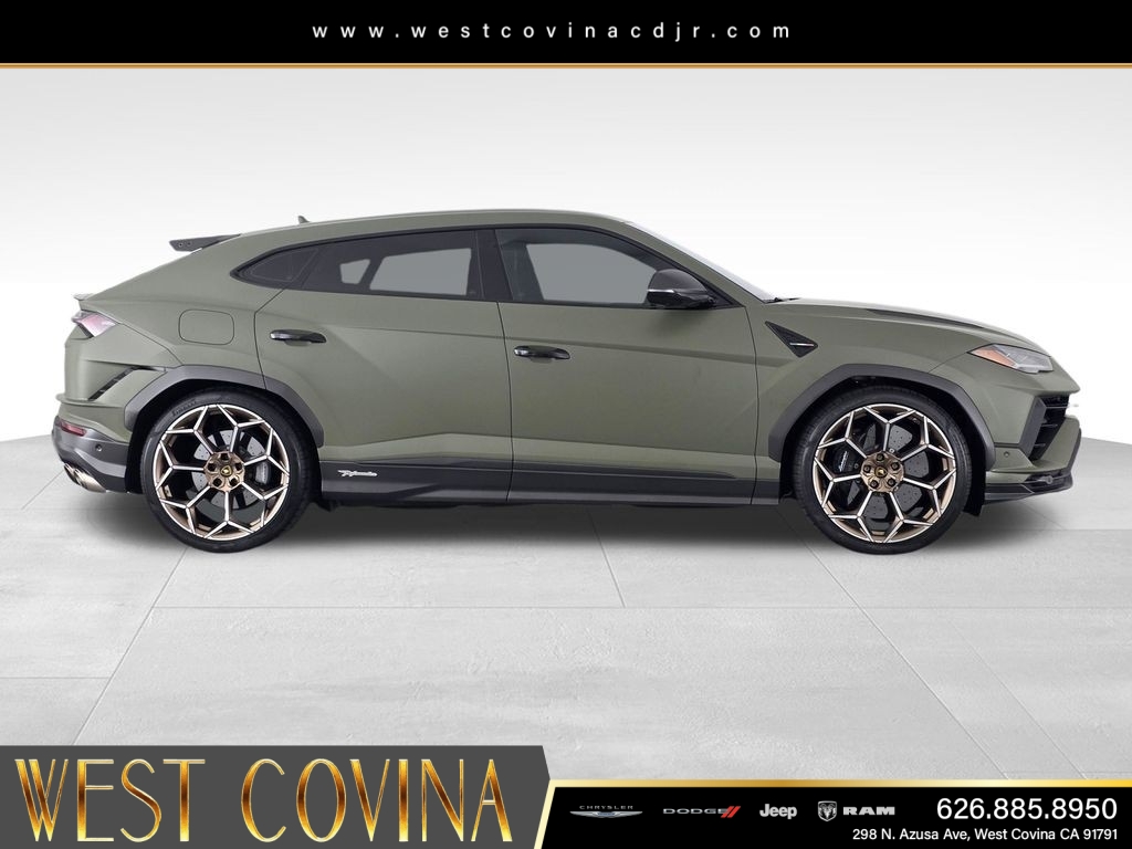 Used 2024  Lamborghini Performante image 8