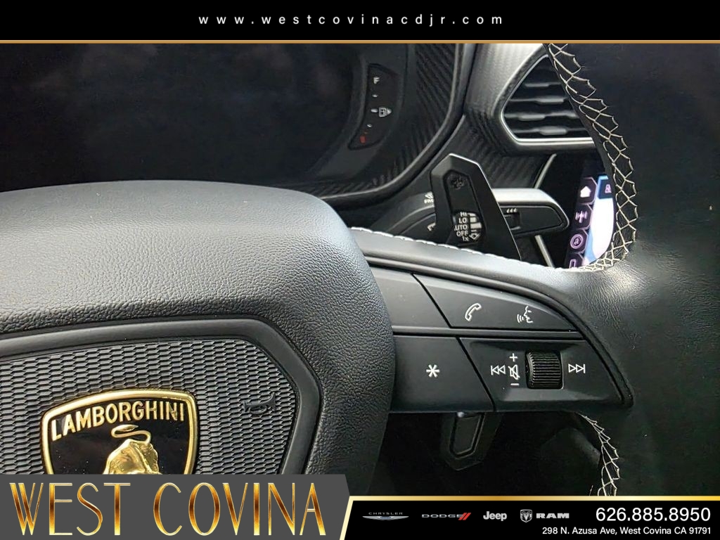 Used 2024  Lamborghini Performante image 28
