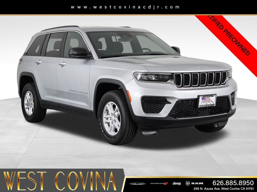 Certified Used 2025 Silver Jeep Laredo image 3