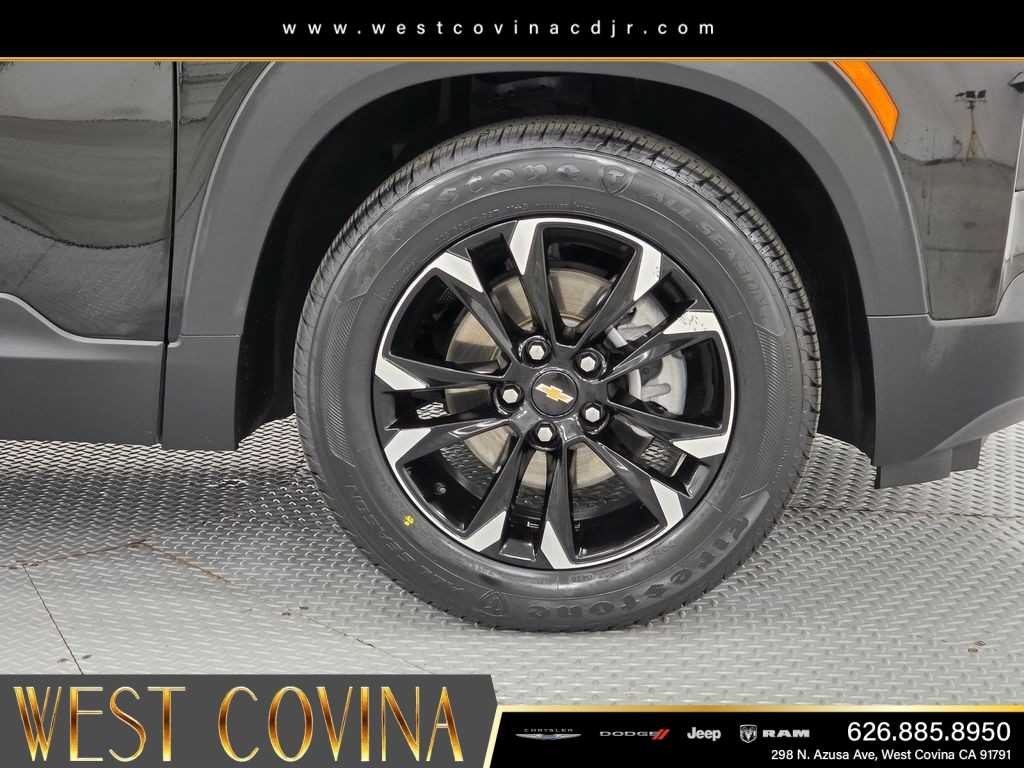 Used 2023 Black Chevrolet LT image 9