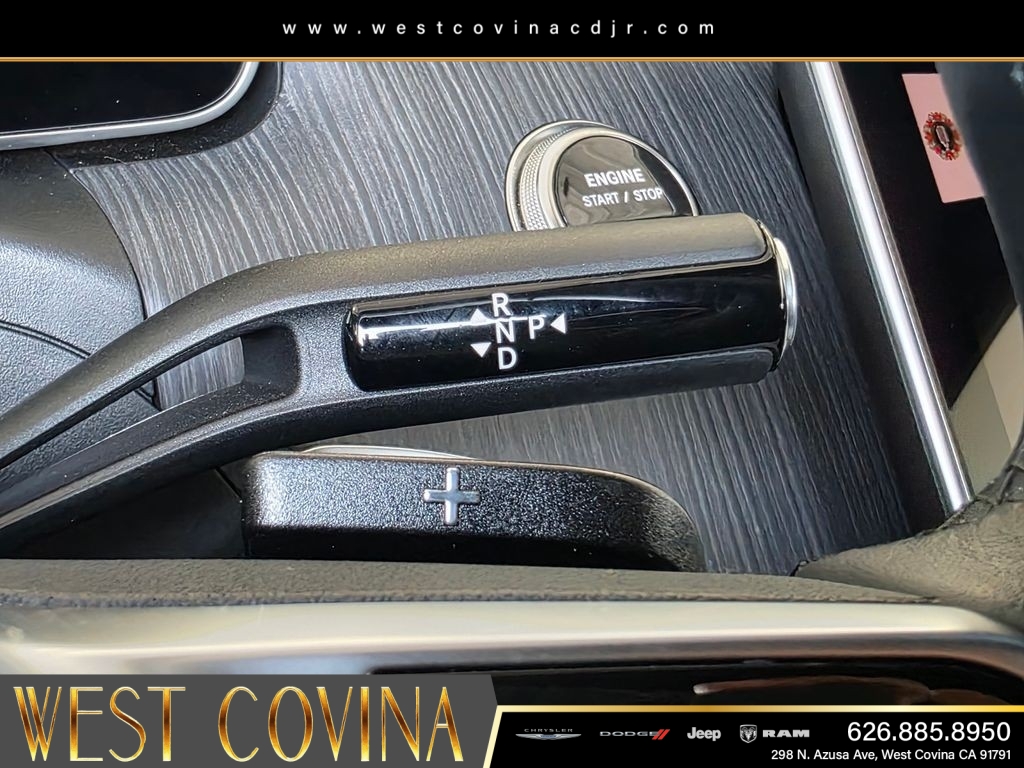 Used 2025 Black Mercedes-Benz C 300 image 29