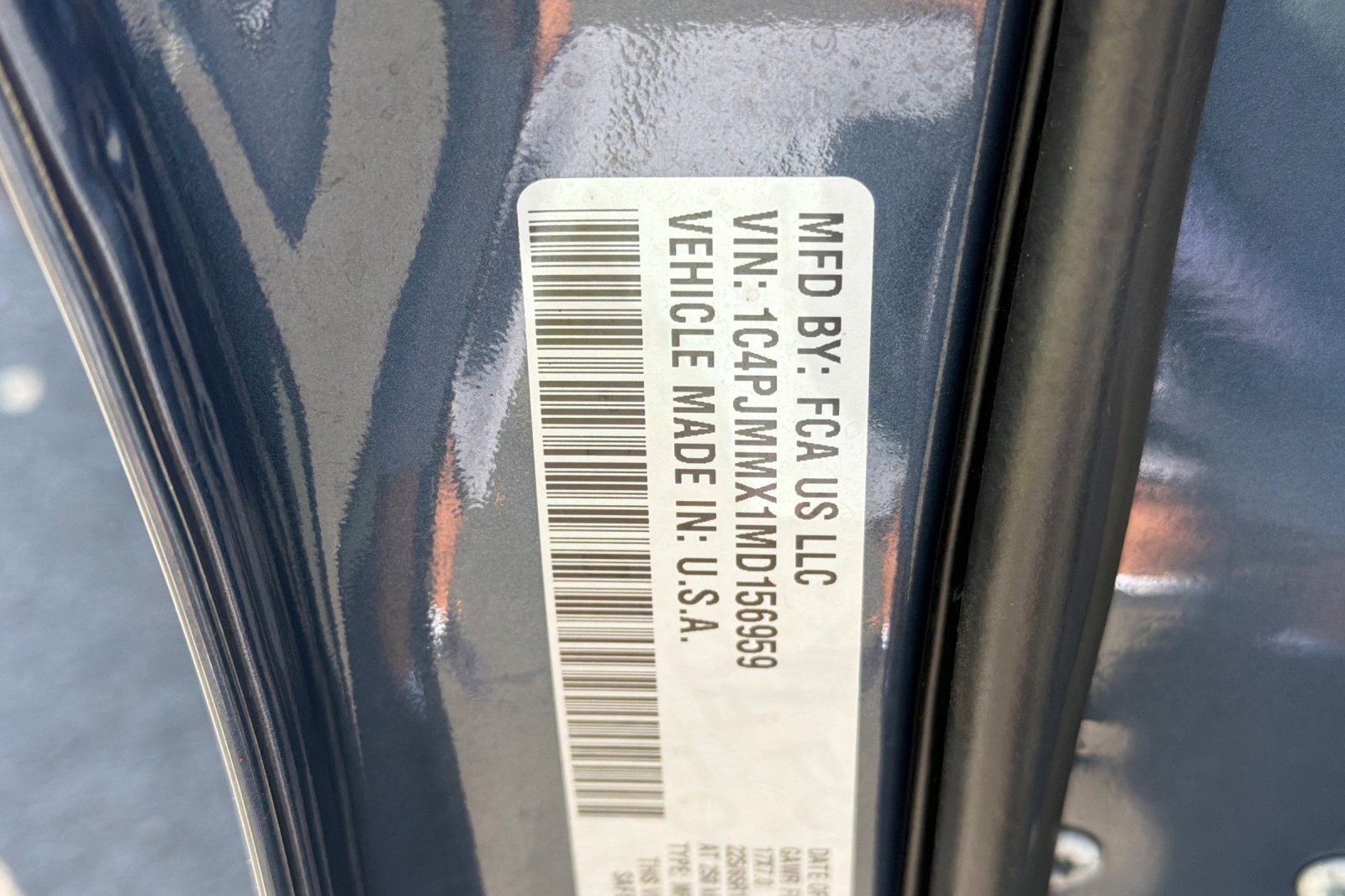 Used 2021 Slate Blue Pearlcoat Jeep Latitude Lux image 28