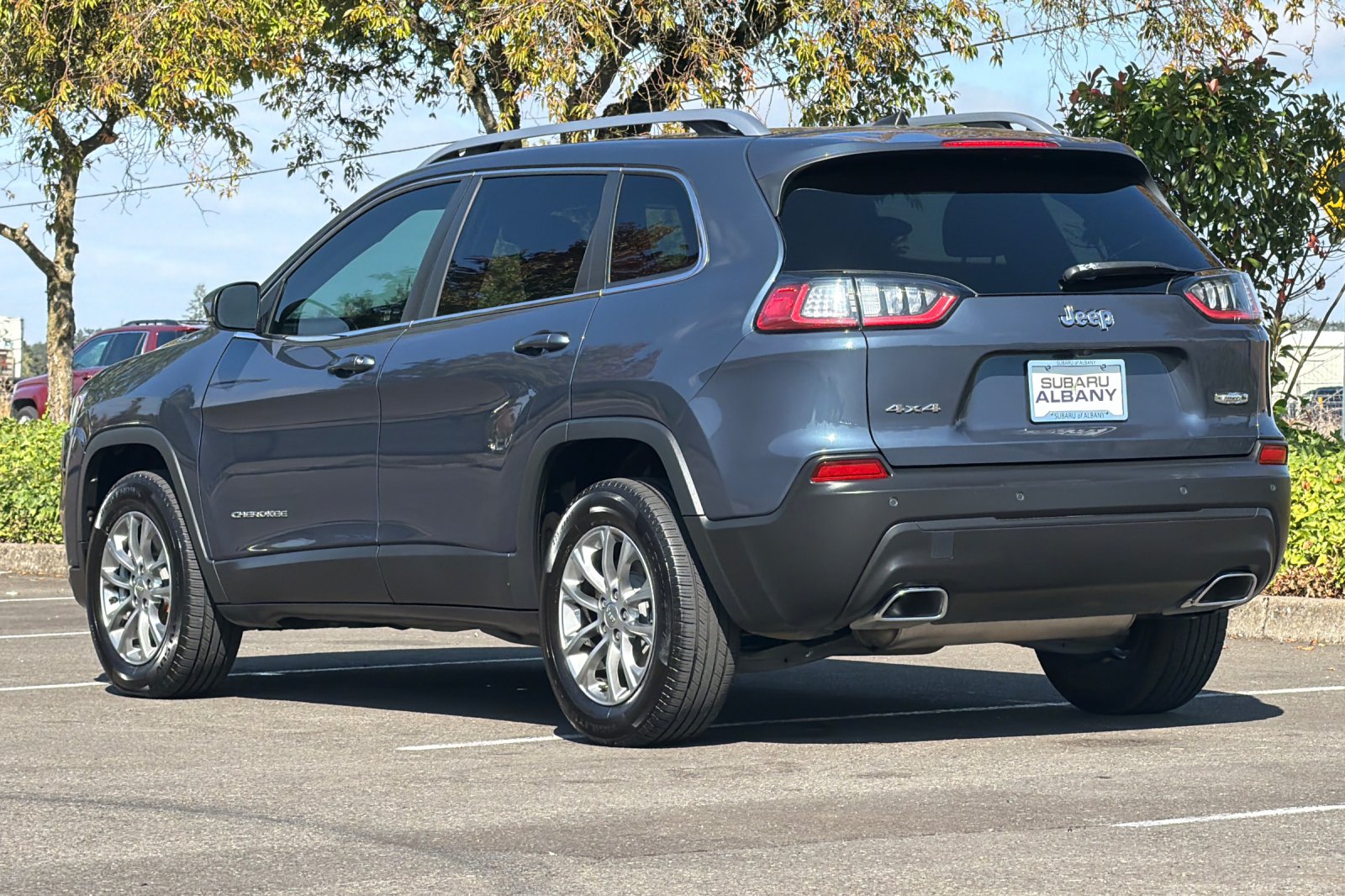 Used 2021 Slate Blue Pearlcoat Jeep Latitude Lux image 6