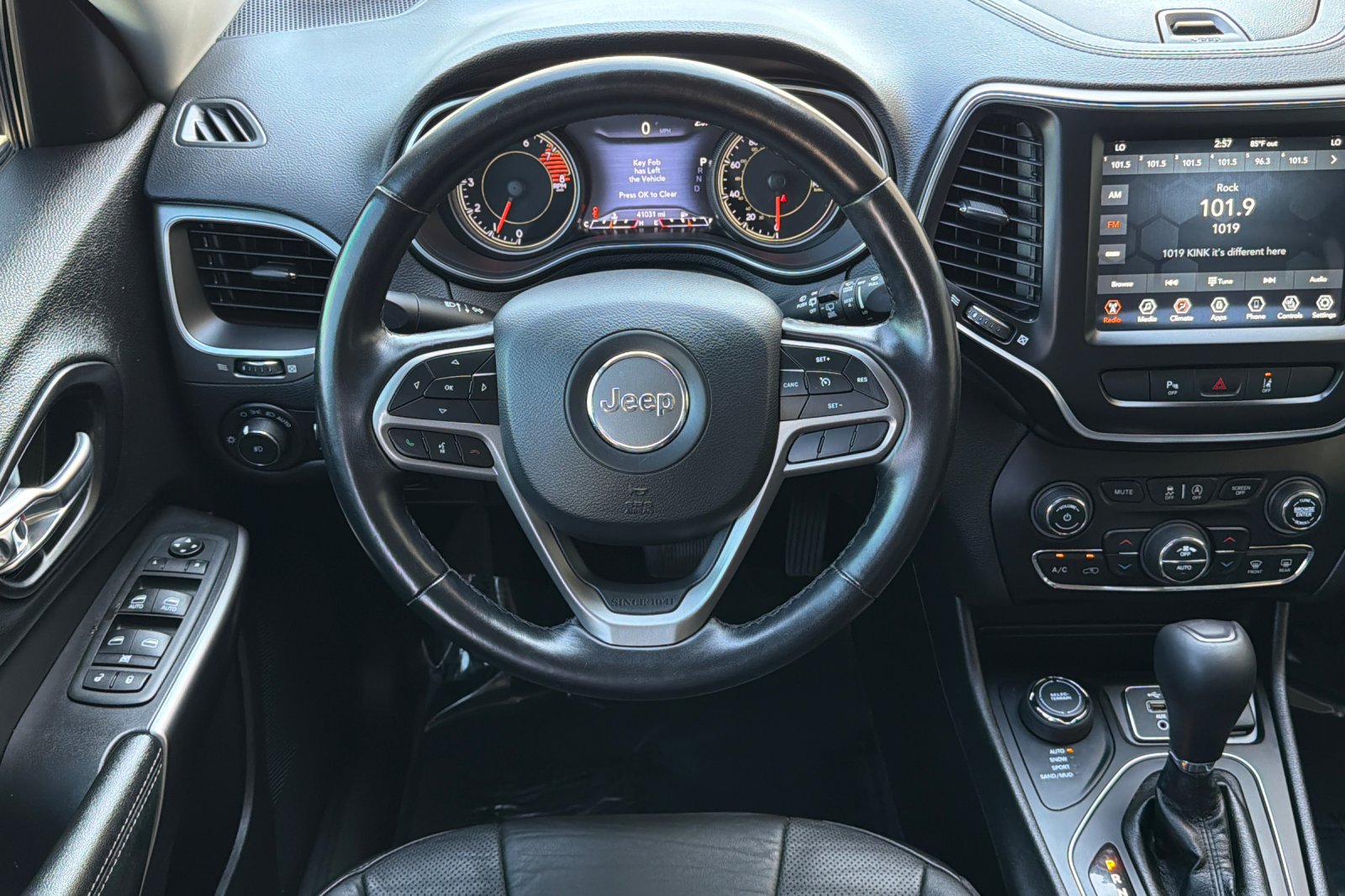Used 2021 Slate Blue Pearlcoat Jeep Latitude Lux image 14