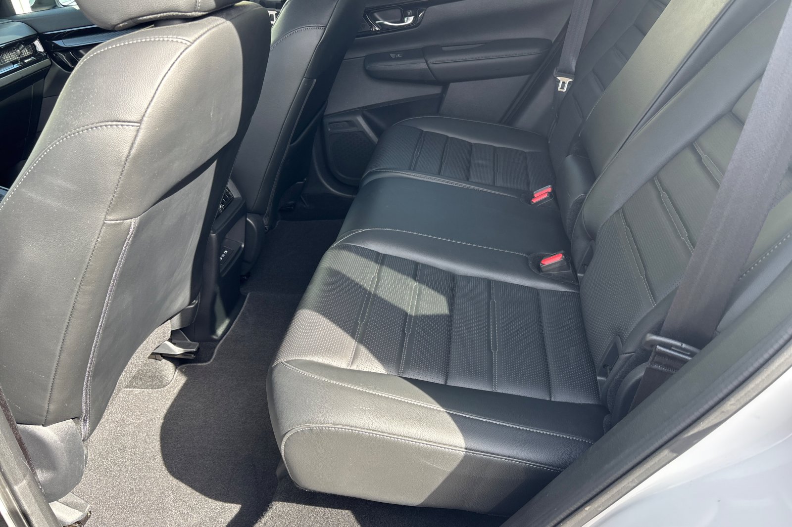 Certified Used 2025 White Honda EX-L image 14