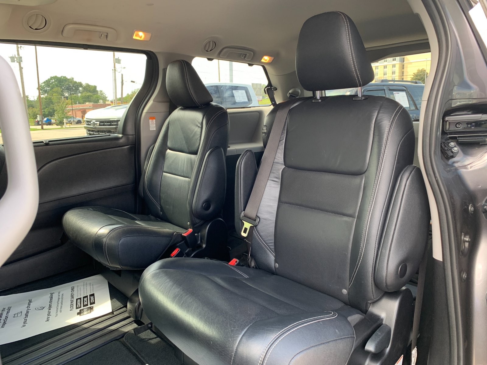 Certified Used 2018 Gray Toyota SE Premium image 14