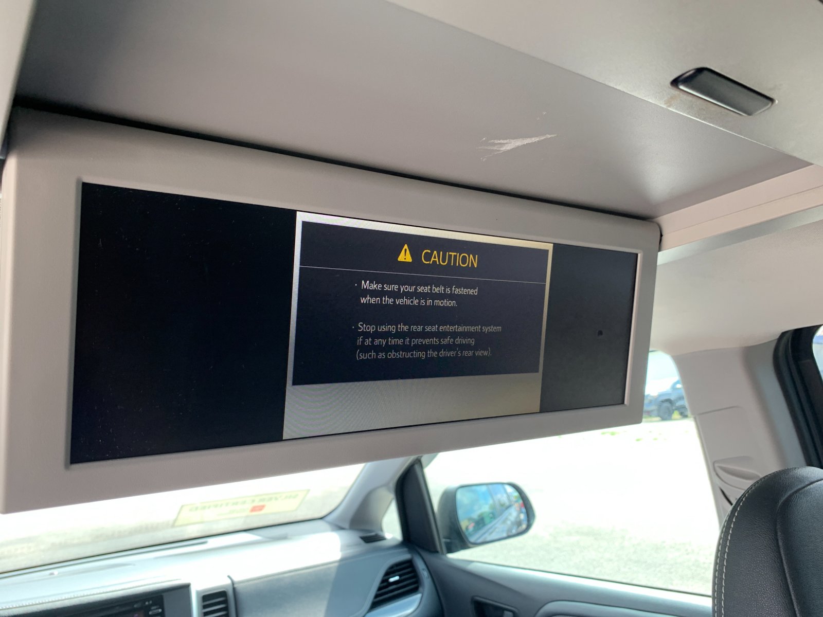 Certified Used 2018 Gray Toyota SE Premium image 18