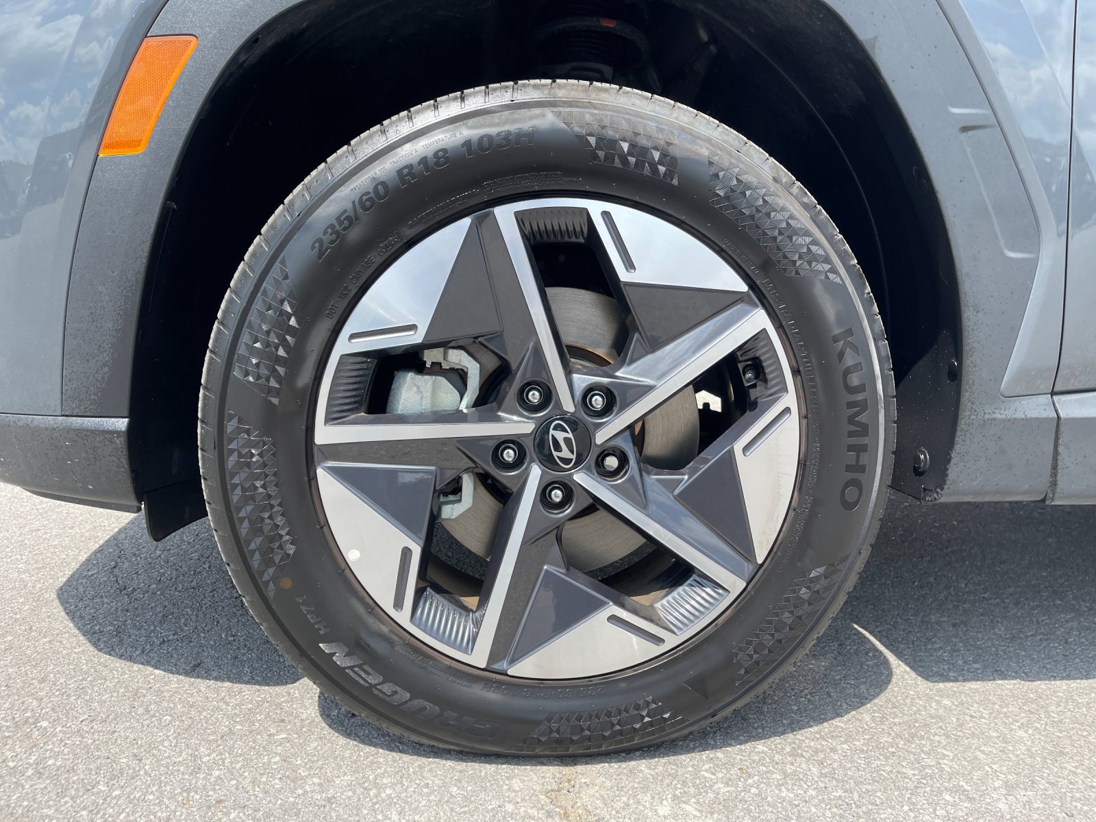 Used 2025 Gray Hyundai SEL image 33