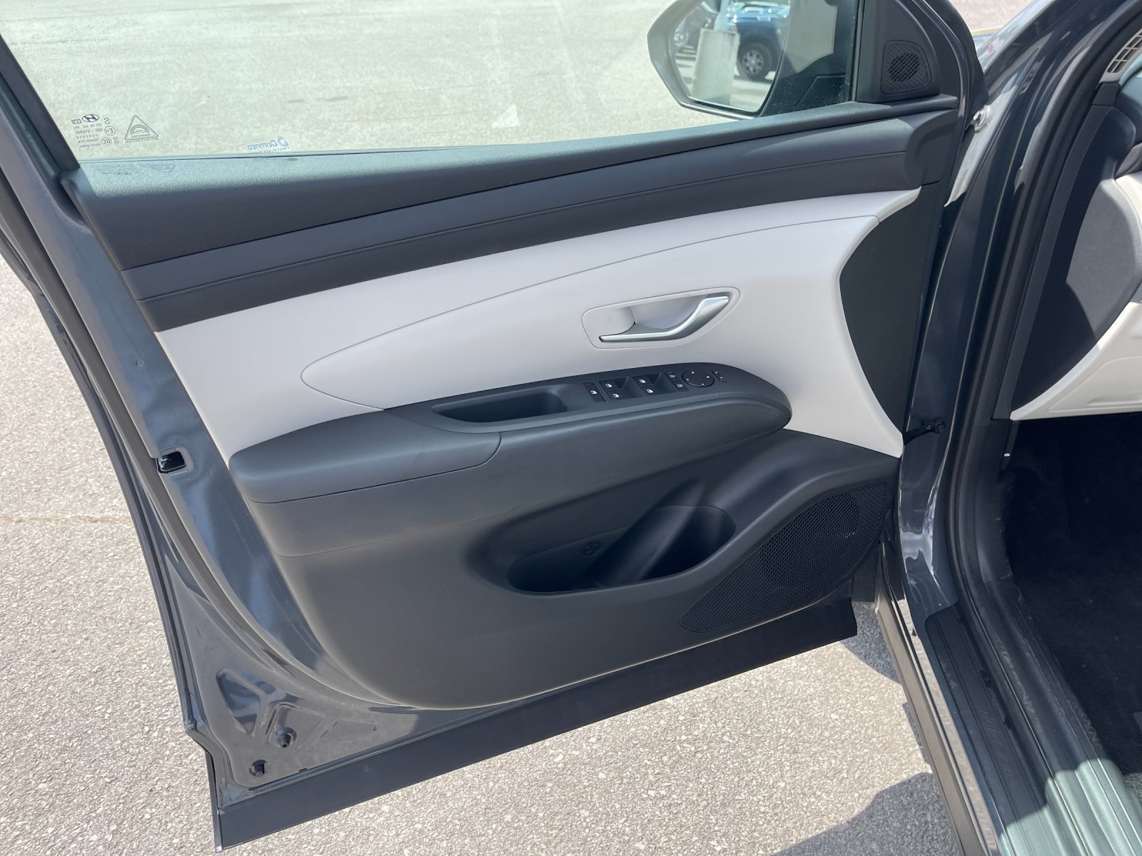 Used 2025 Gray Hyundai SEL image 12