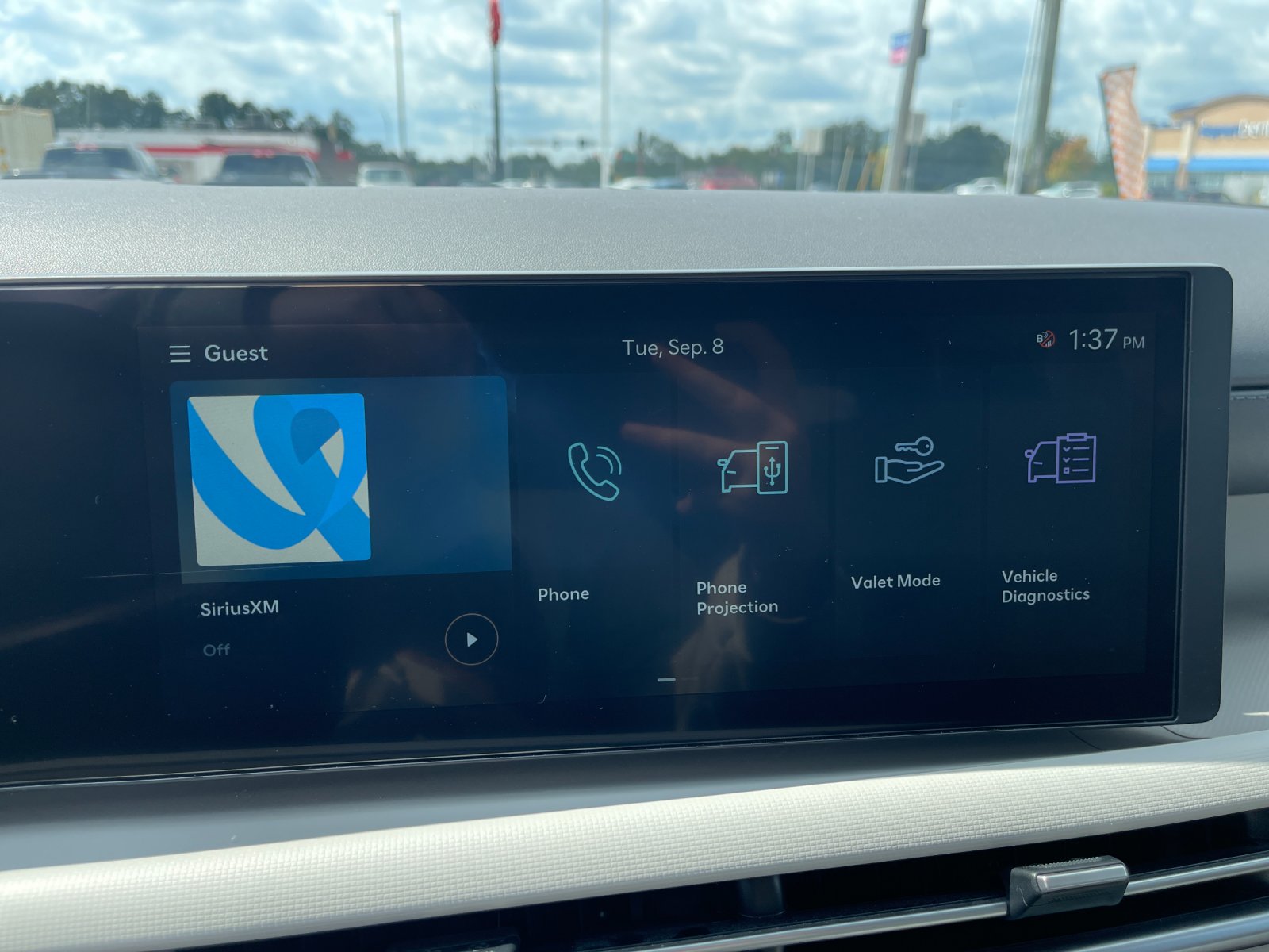 Used 2025 Gray Hyundai SEL image 22