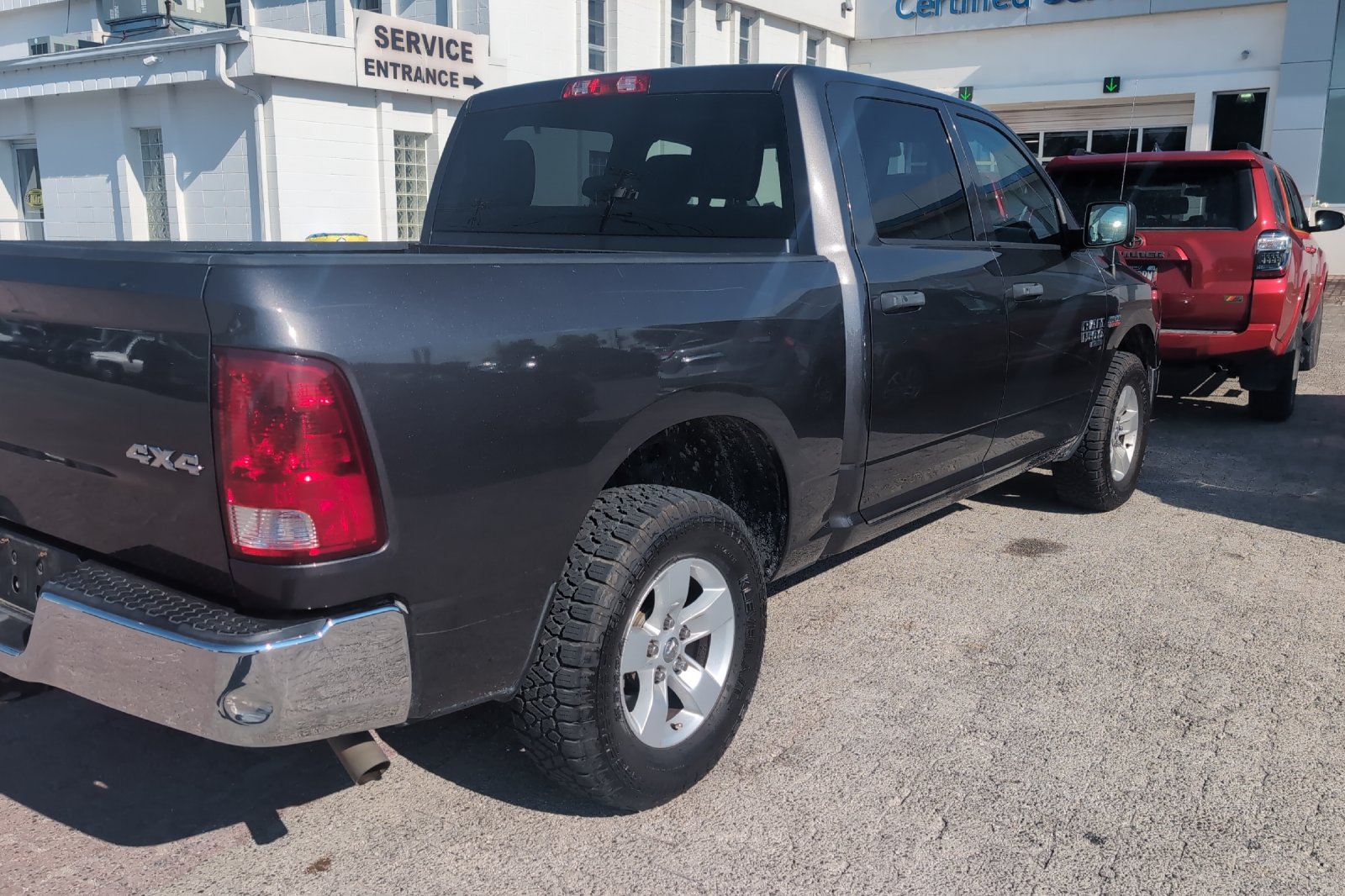 Used 2020 Gray Ram Tradesman image 5