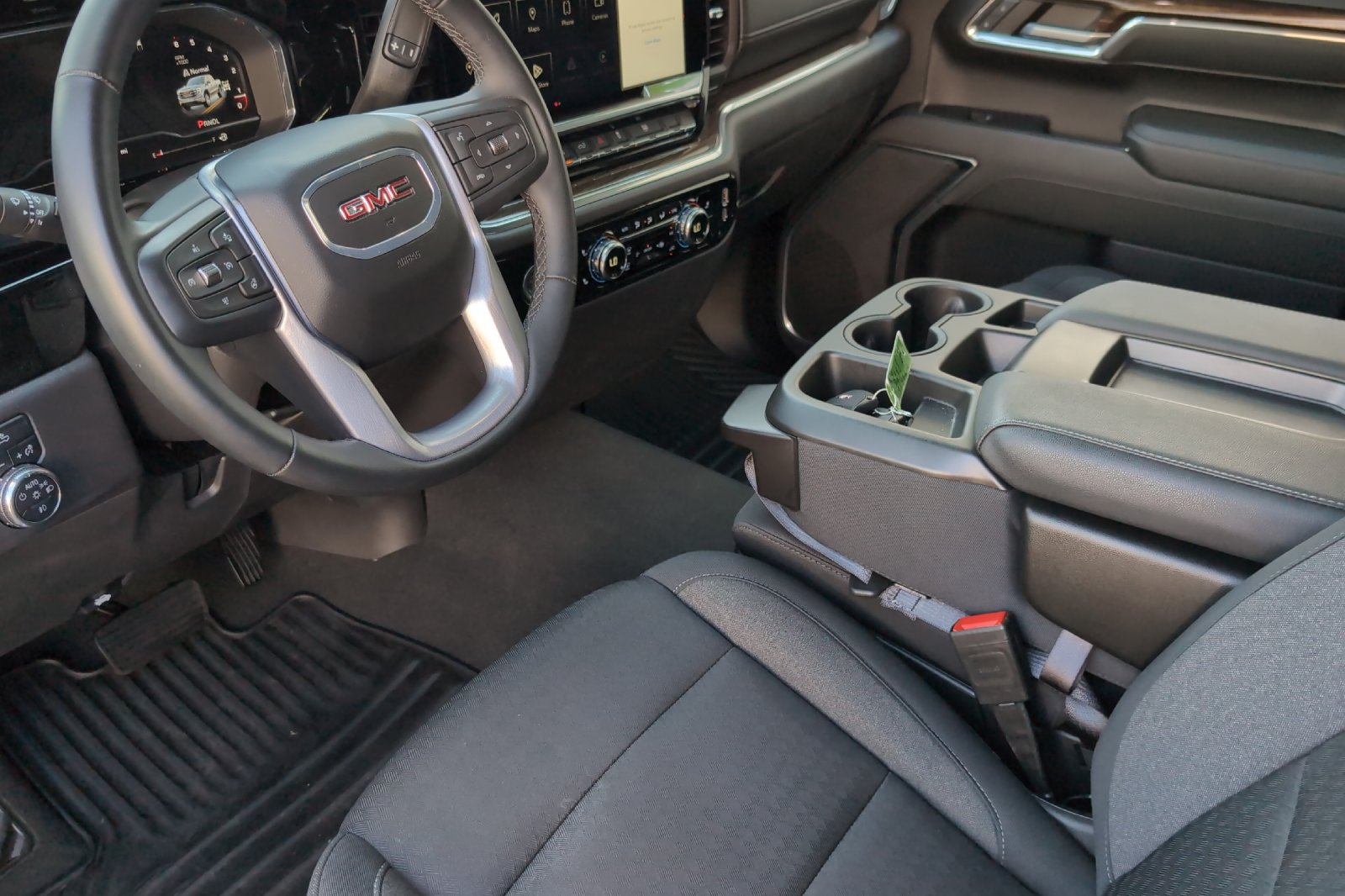 Used 2024 Black GMC Elevation image 11
