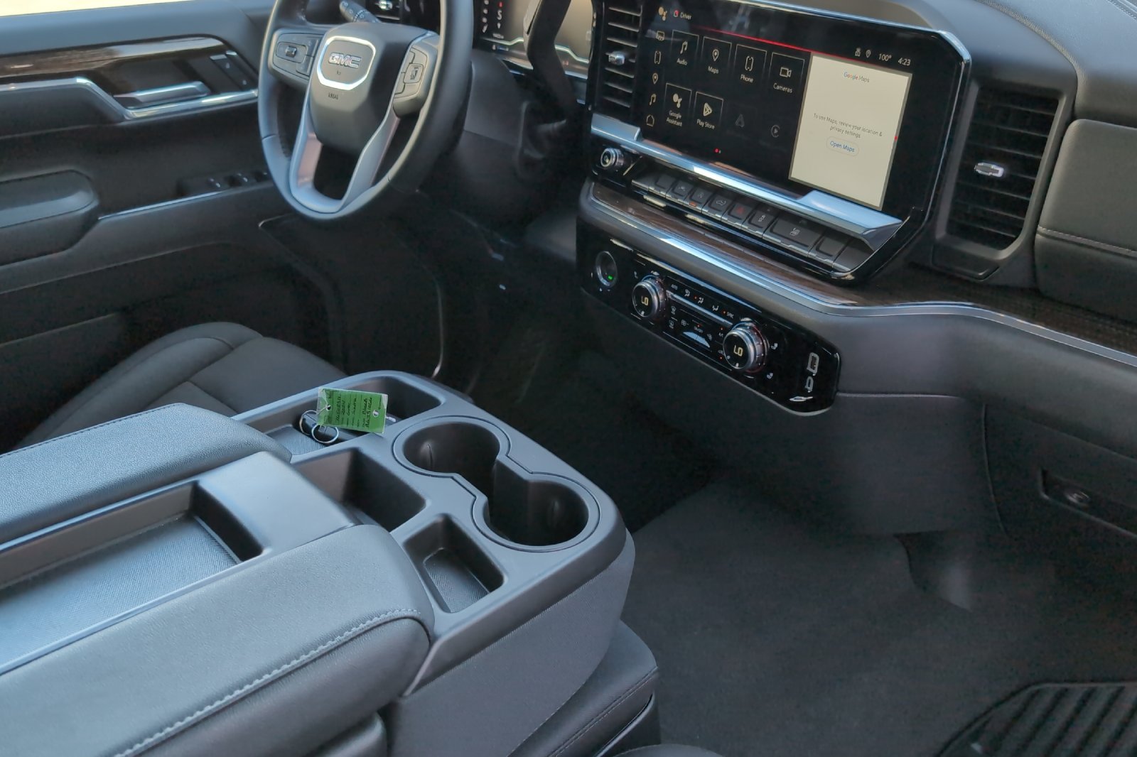 Used 2024 Black GMC Elevation image 16
