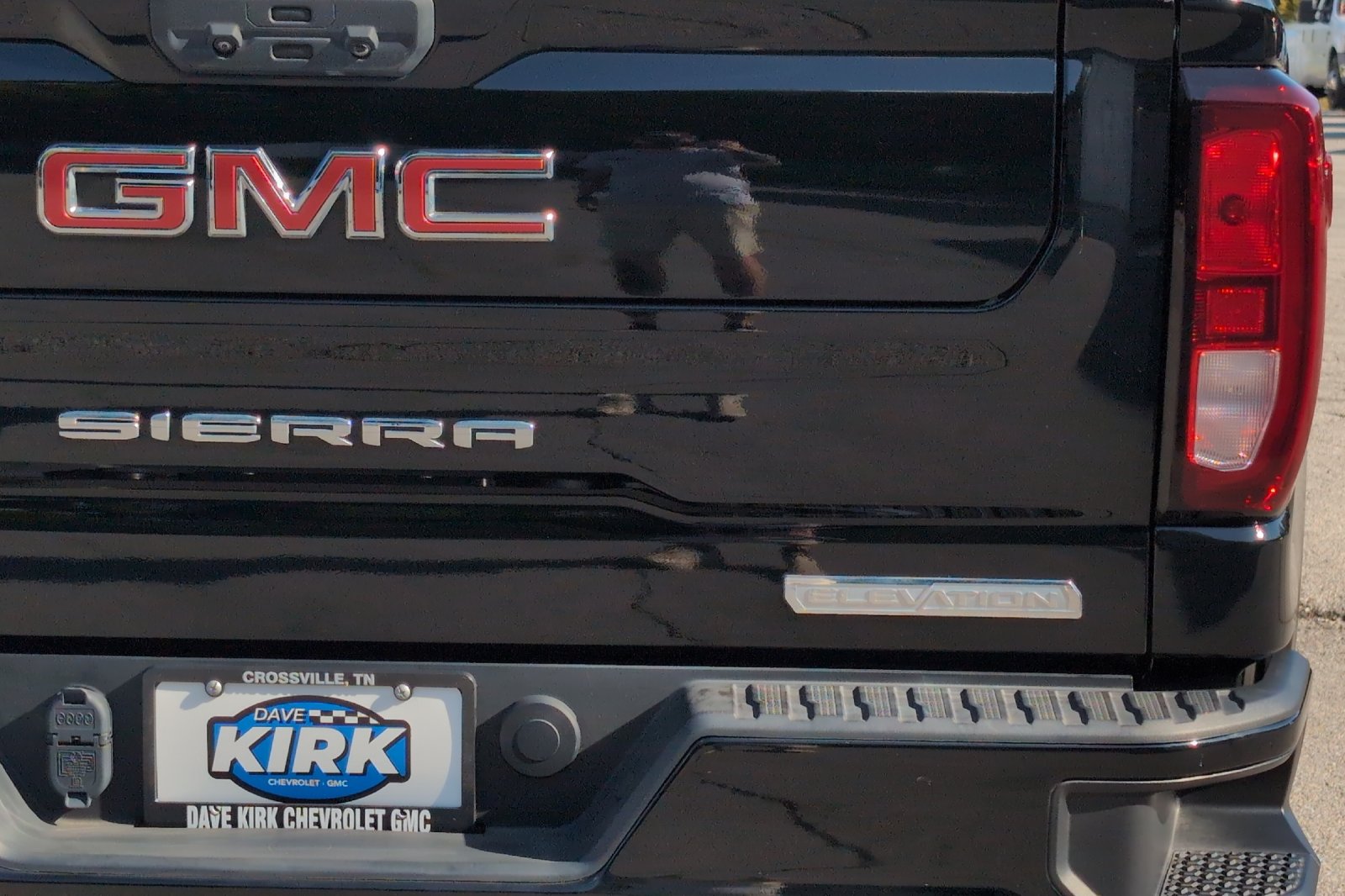 Used 2024 Black GMC Elevation image 28