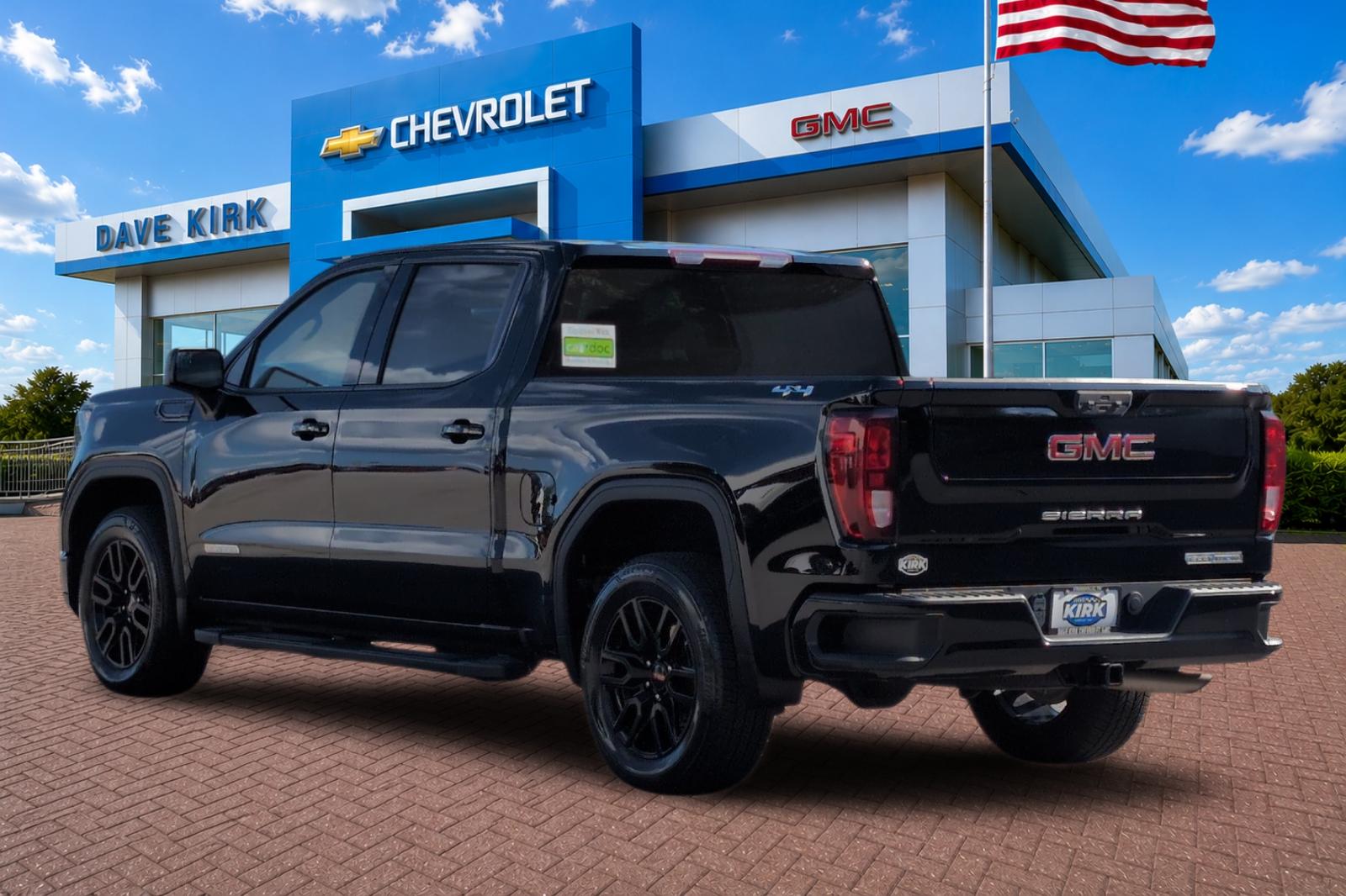 Used 2024 Black GMC Elevation image 5