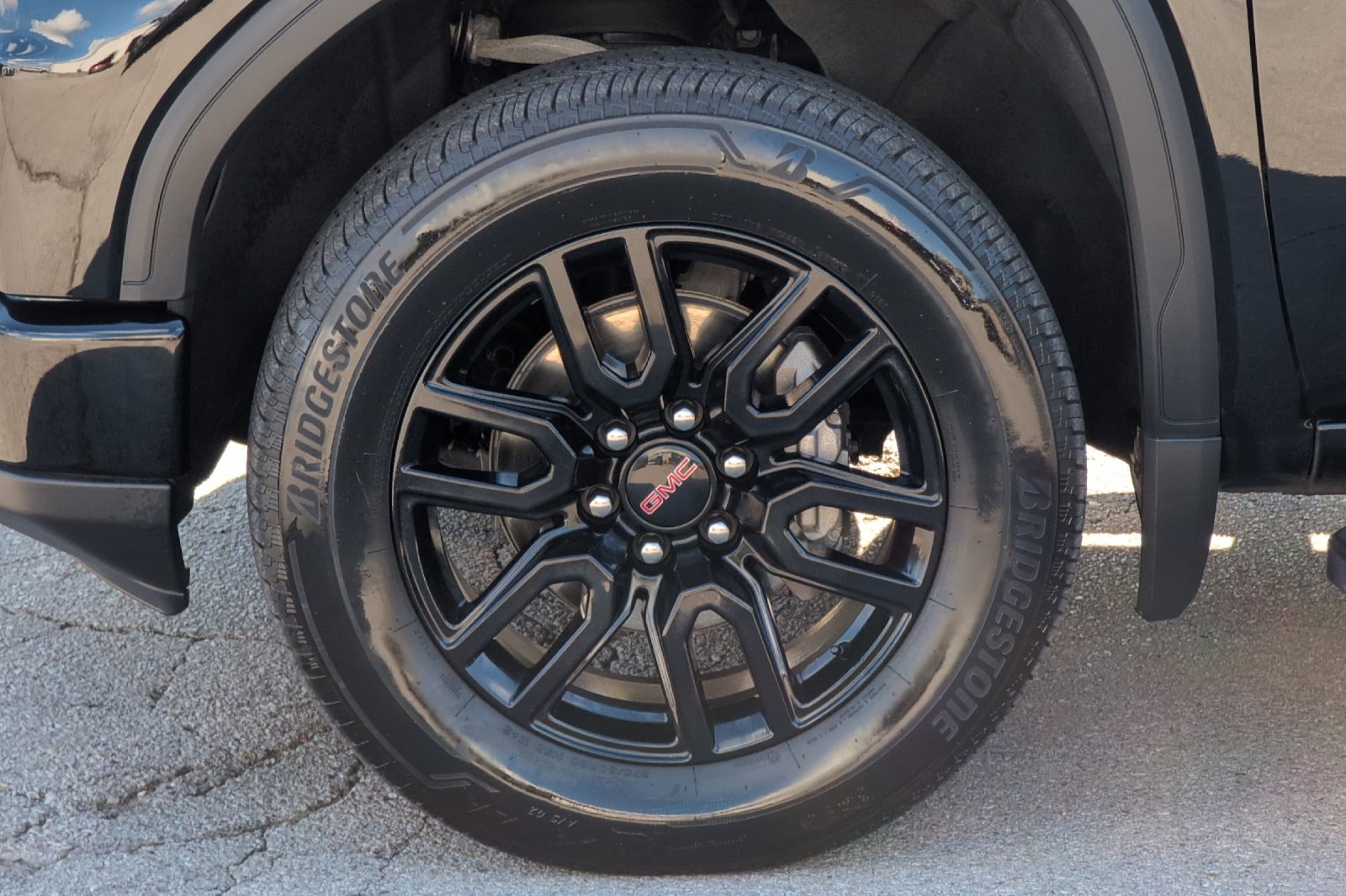 Used 2024 Black GMC Elevation image 27