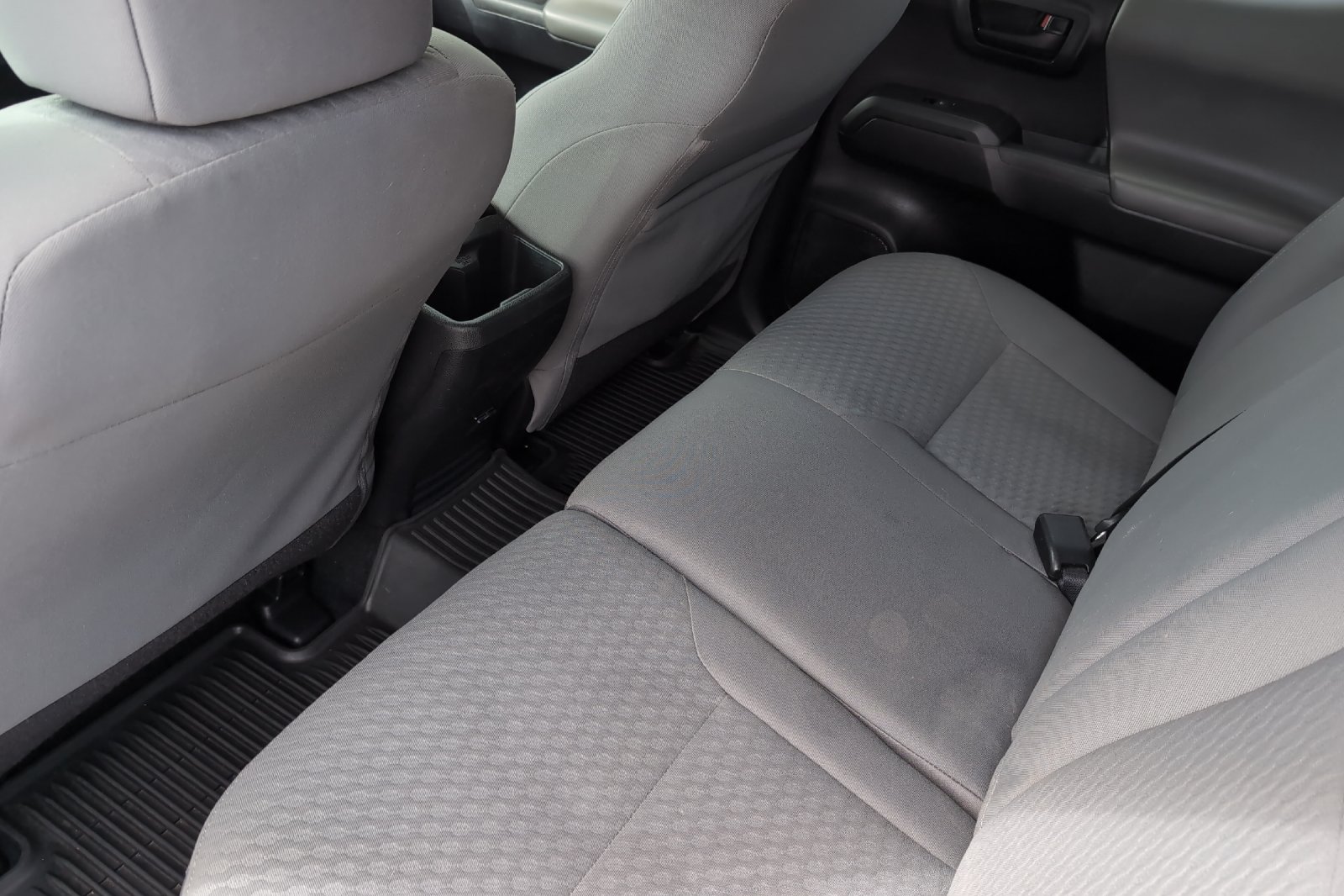 Used 2020 White Toyota SR image 13