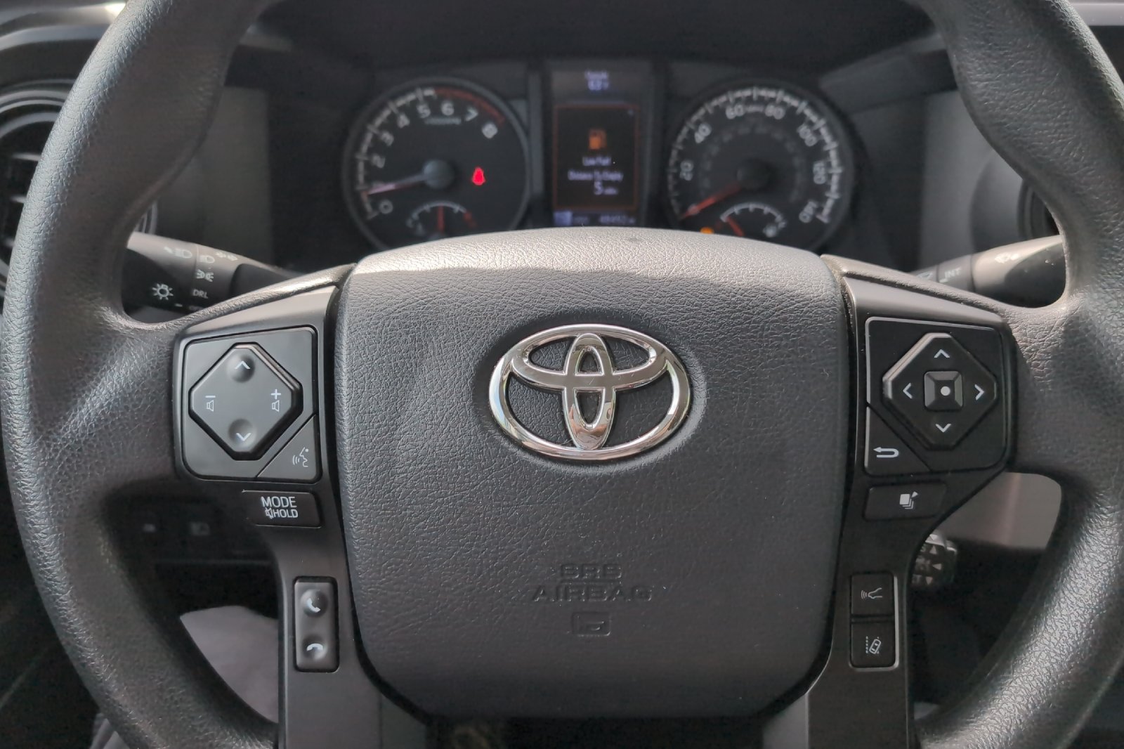 Used 2020 White Toyota SR image 22
