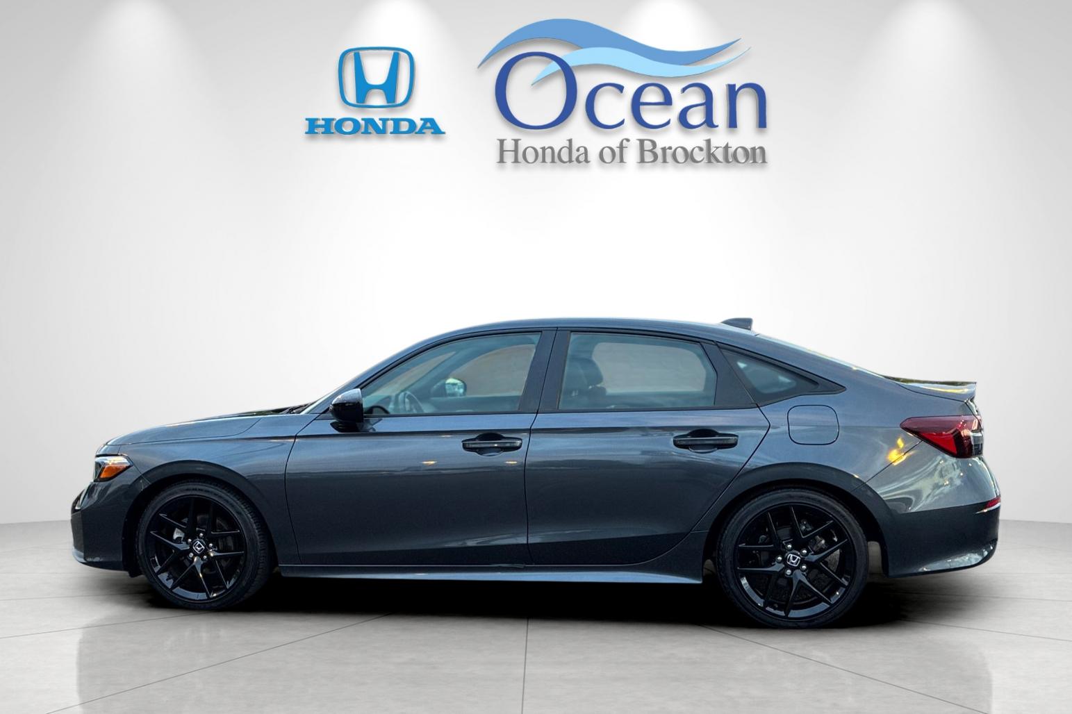 Used 2025 Meteorite Gray Metallic Honda Sport image 6
