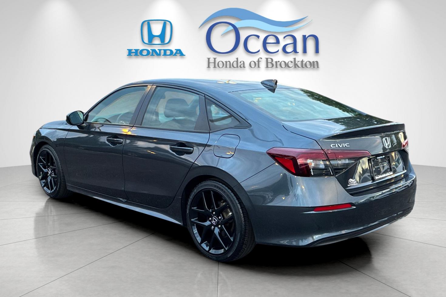 Used 2025 Meteorite Gray Metallic Honda Sport image 5