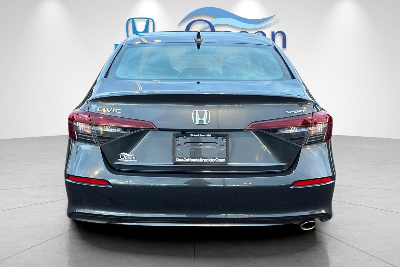 Used 2025 Meteorite Gray Metallic Honda Sport image 4