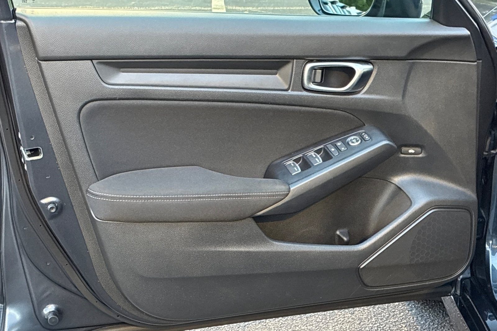 Used 2025 Meteorite Gray Metallic Honda Sport image 12
