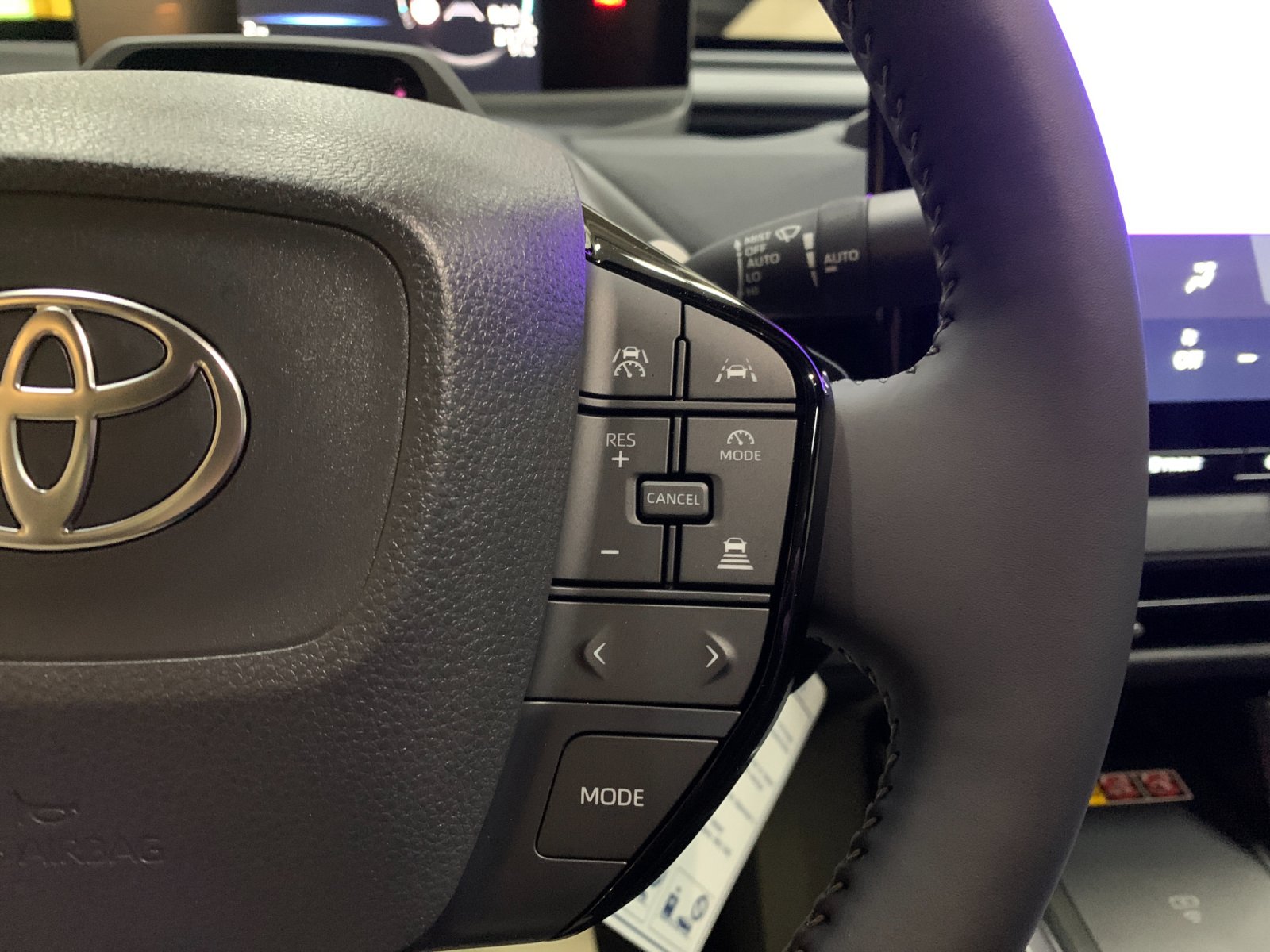 New 2026 Wind Chill Pearl Toyota XLE image 29