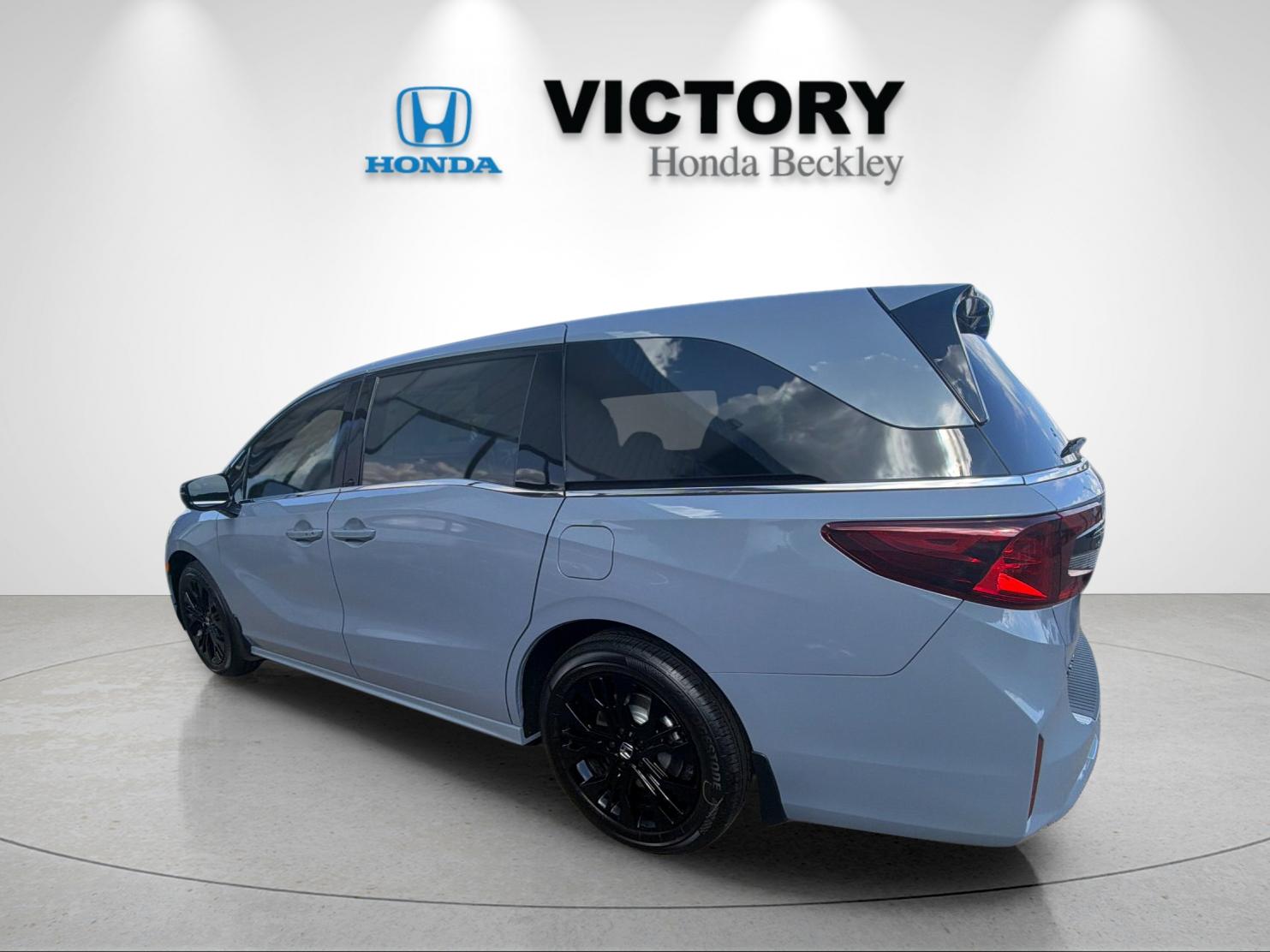 New 2026 Sonic Gray Pearl Honda Sport-L image 3