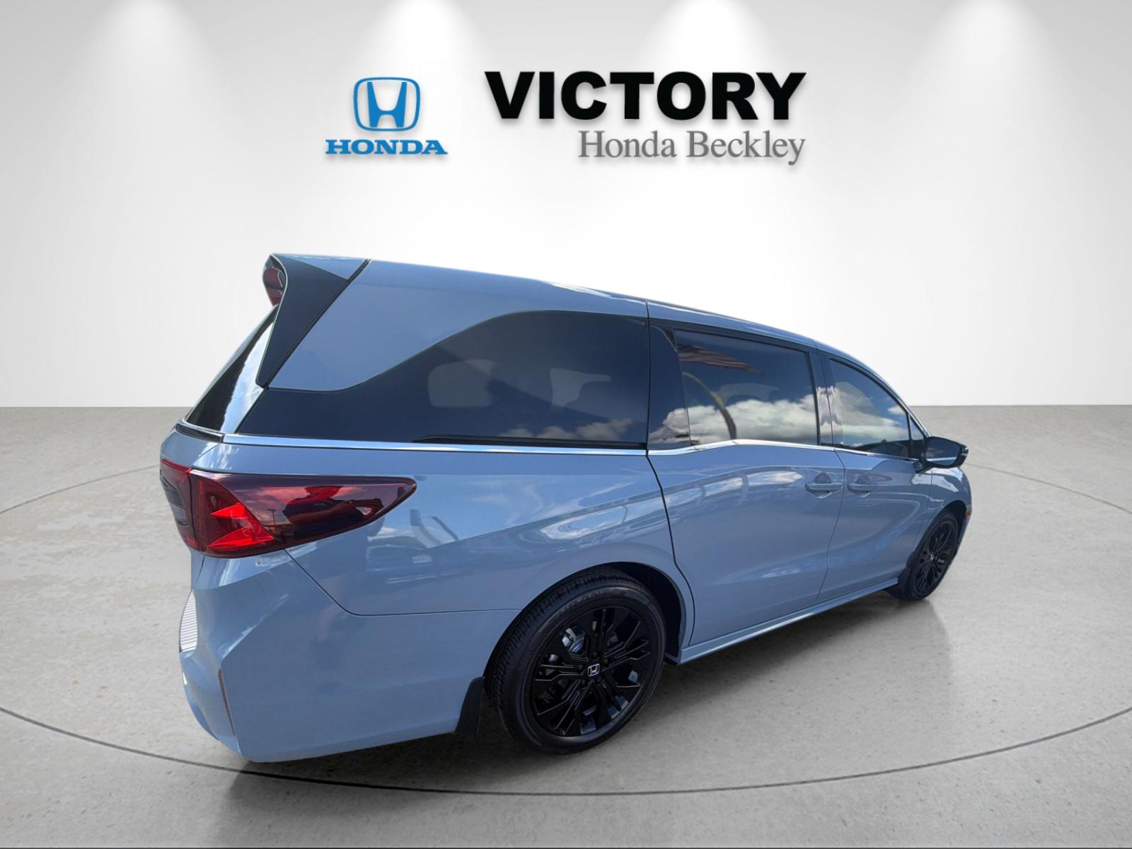 New 2026 Sonic Gray Pearl Honda Sport-L image 5