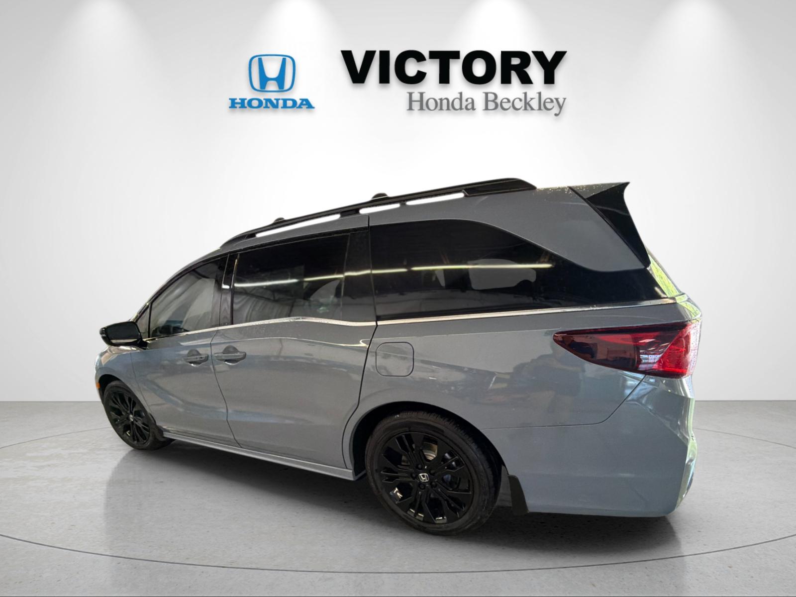 New 2026 Sonic Gray Pearl Honda Sport-L image 3