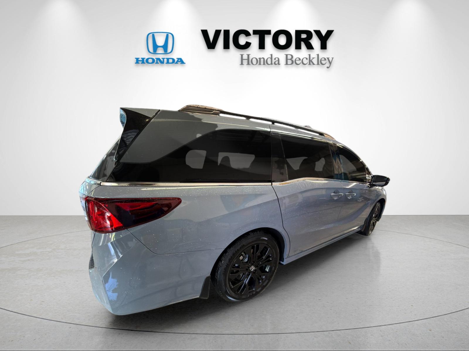 New 2026 Sonic Gray Pearl Honda Sport-L image 5