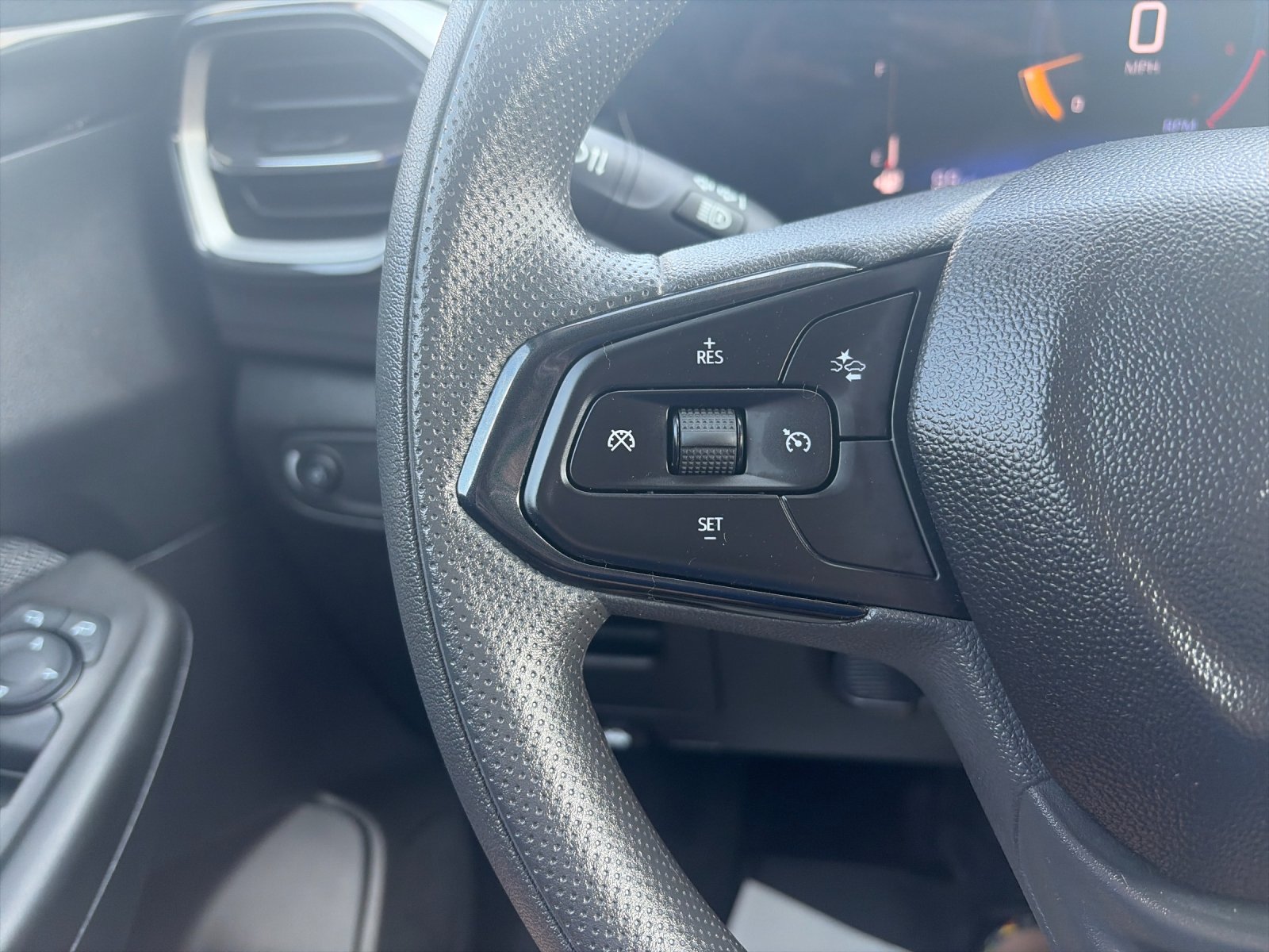 Used 2026 White Chevrolet LT image 27