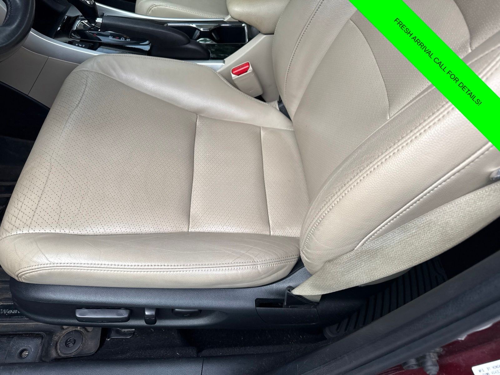 Used 2016 Basque Red Pearl II Honda Touring image 18