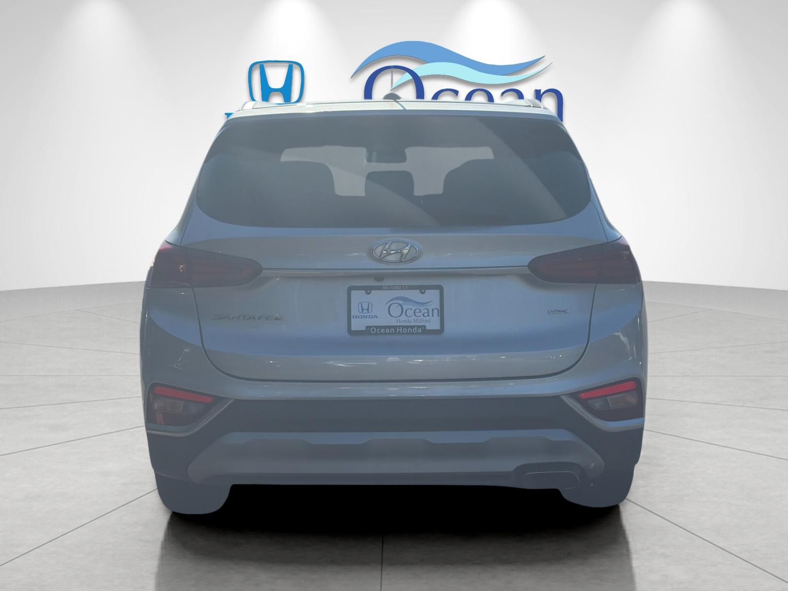 Used 2020 Silver Hyundai SE image 4
