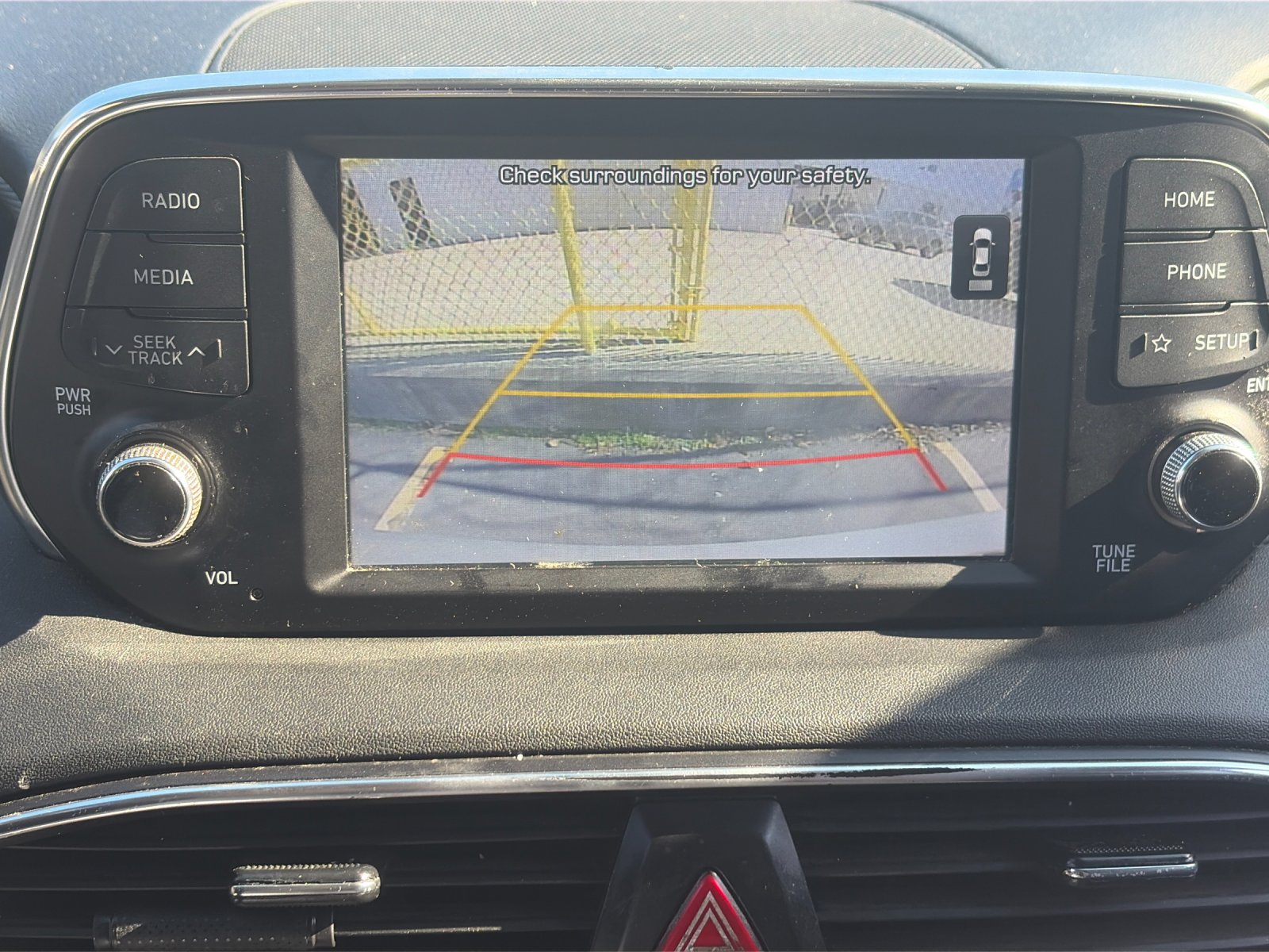 Used 2020 Silver Hyundai SE image 21