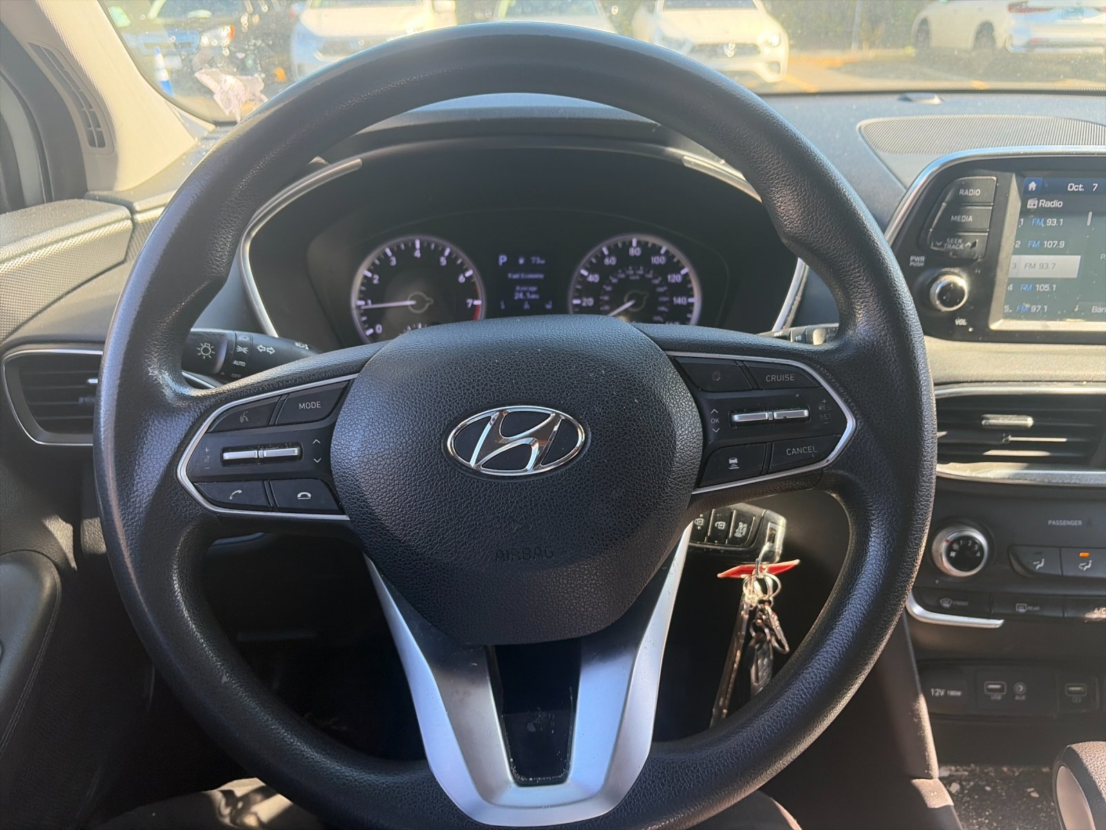 Used 2020 Silver Hyundai SE image 25