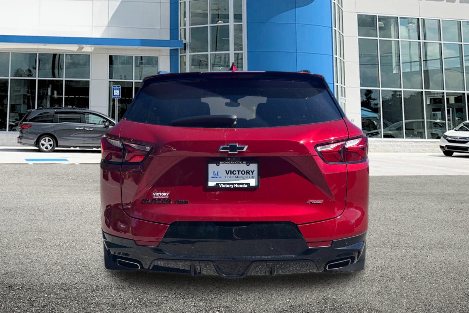 Used 2019 Red Chevrolet RS image 4