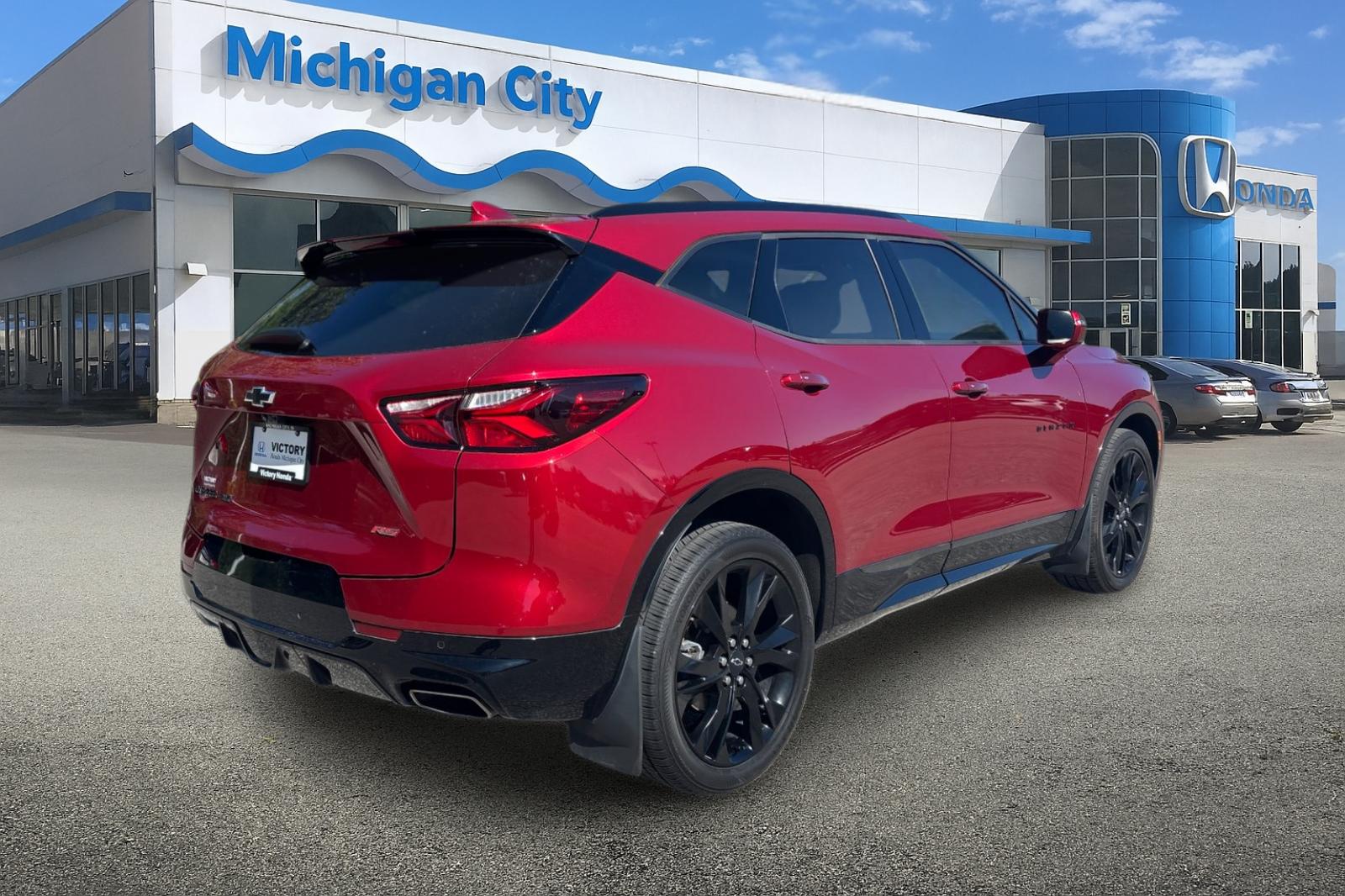 Used 2019 Red Chevrolet RS image 5