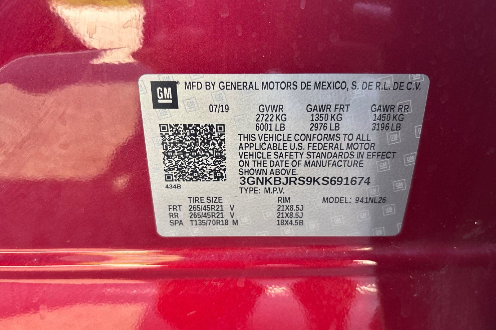 Used 2019 Red Chevrolet RS image 36