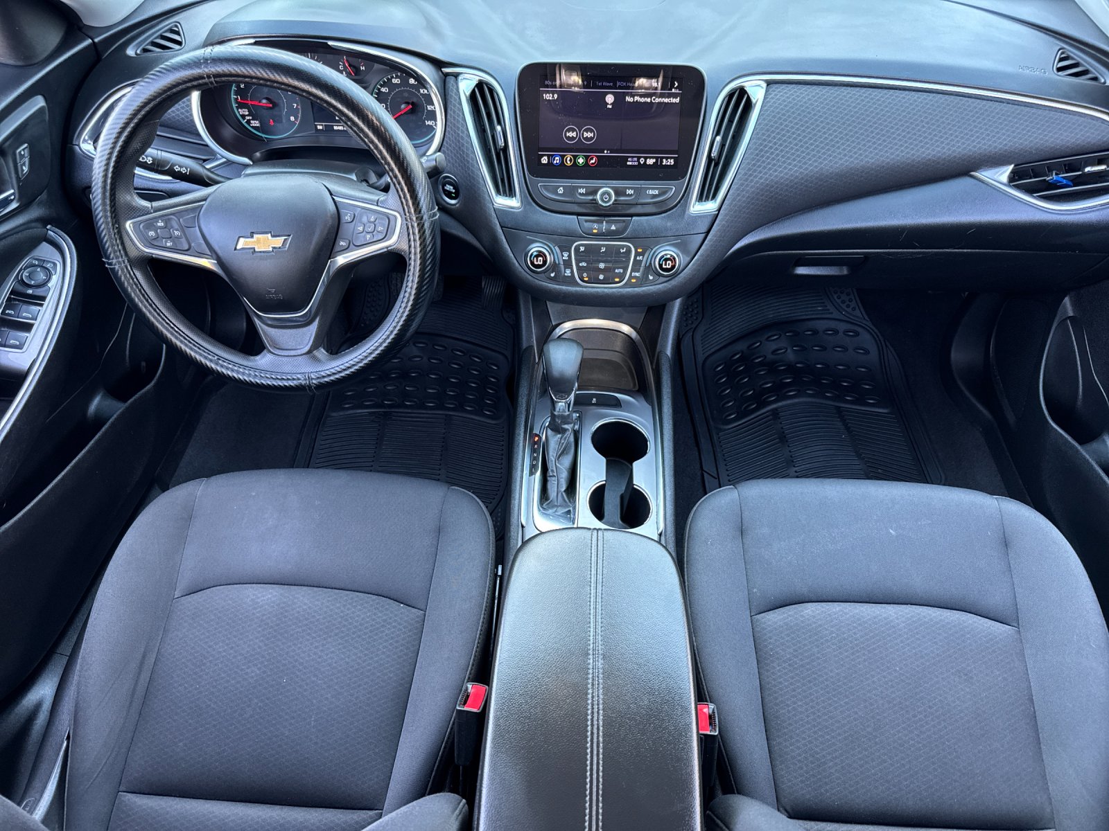 Used 2021 Silver Chevrolet LT image 13