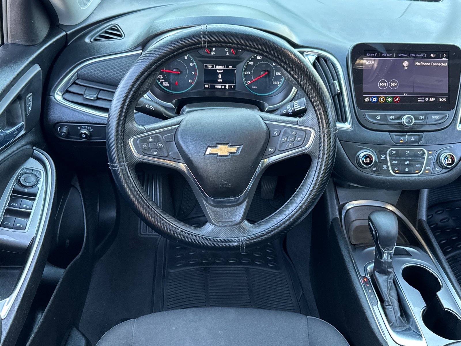 Used 2021 Silver Chevrolet LT image 14